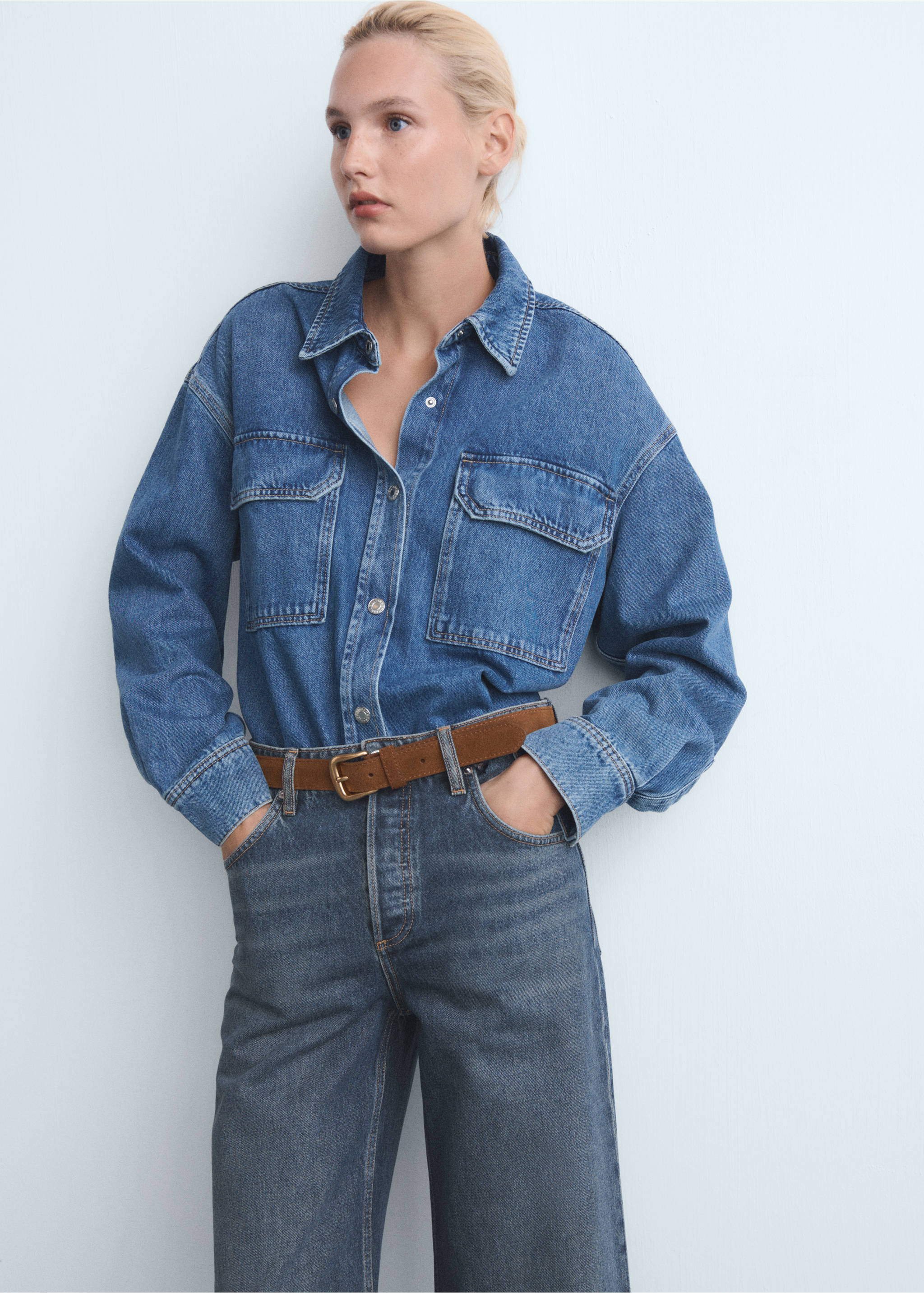 Wide leg jeans with buttons - Details of the article 1, Dark Blue. Ref: 17067793-00.