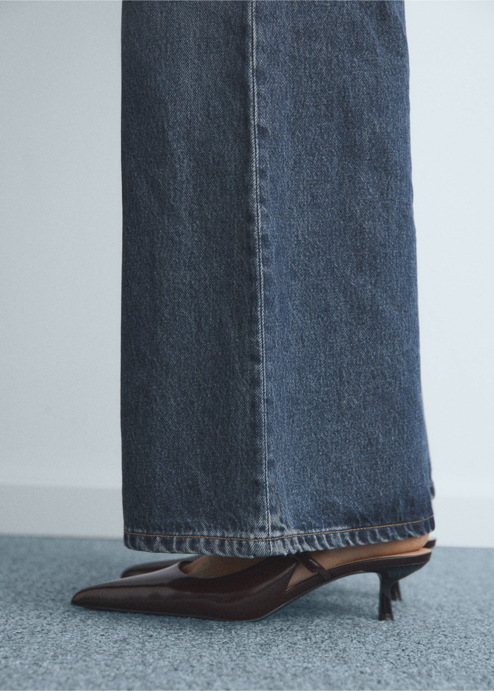 Wide leg jeans with buttons - Details of the article 3, Dark Blue. Ref: 17067793-00.
