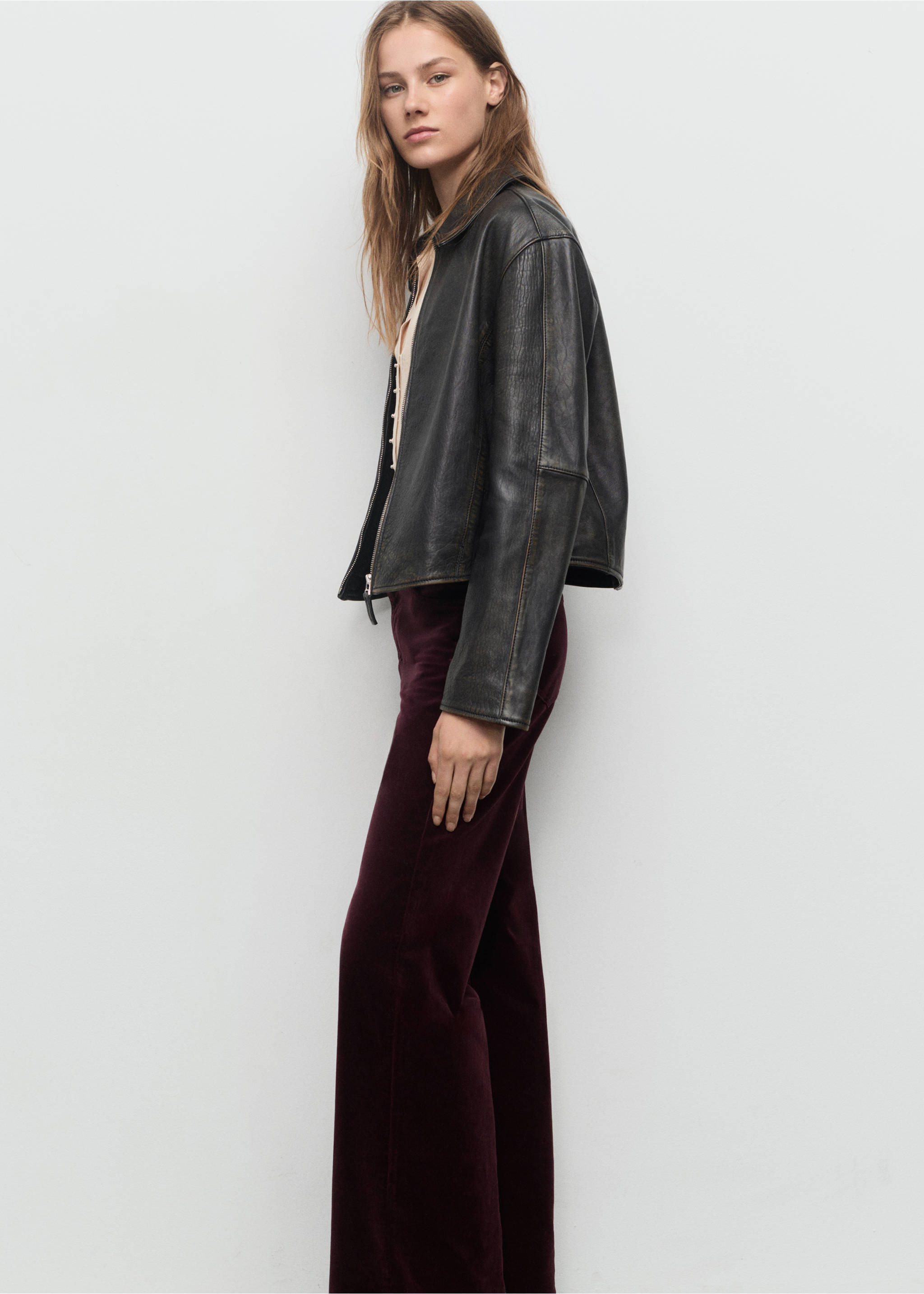 Wide leg velvet jeans - Details of the article 2, Wine. Ref: 17067799-00.