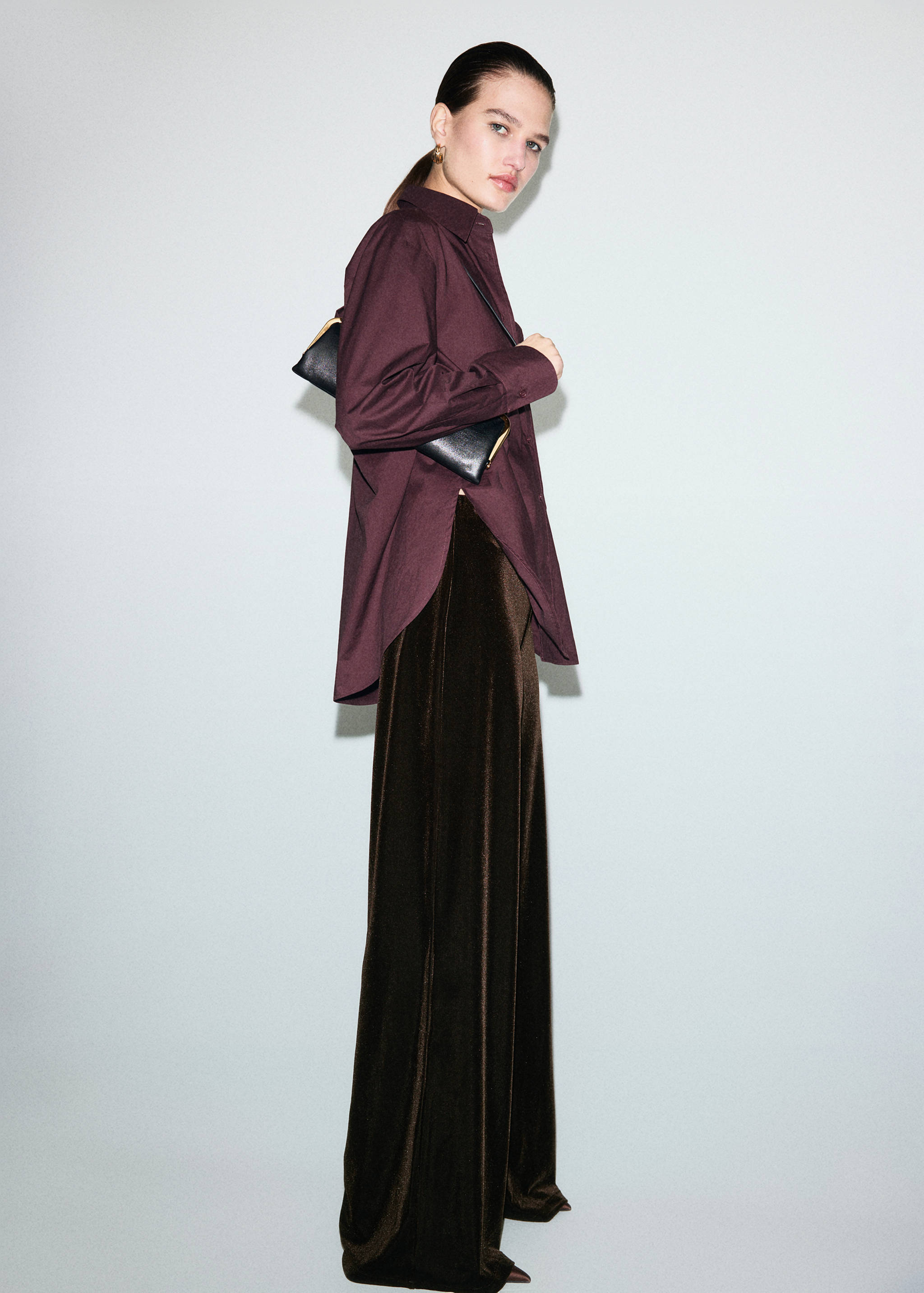 Pantalón wide leg terciopelo - Plano general