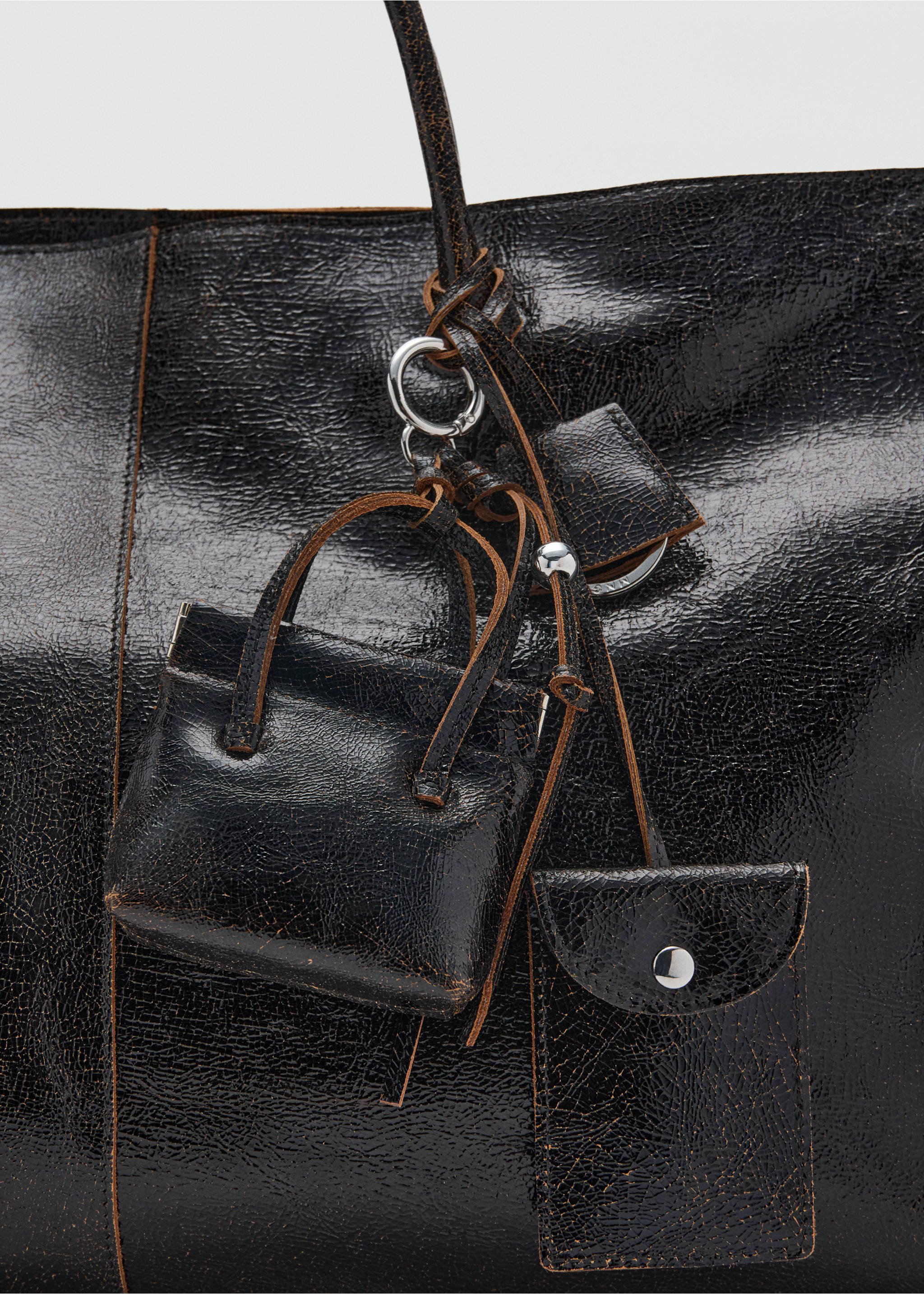 Maxi sac cabas en cuir - Plan moyen, Noir. Ref: 17067812-00.