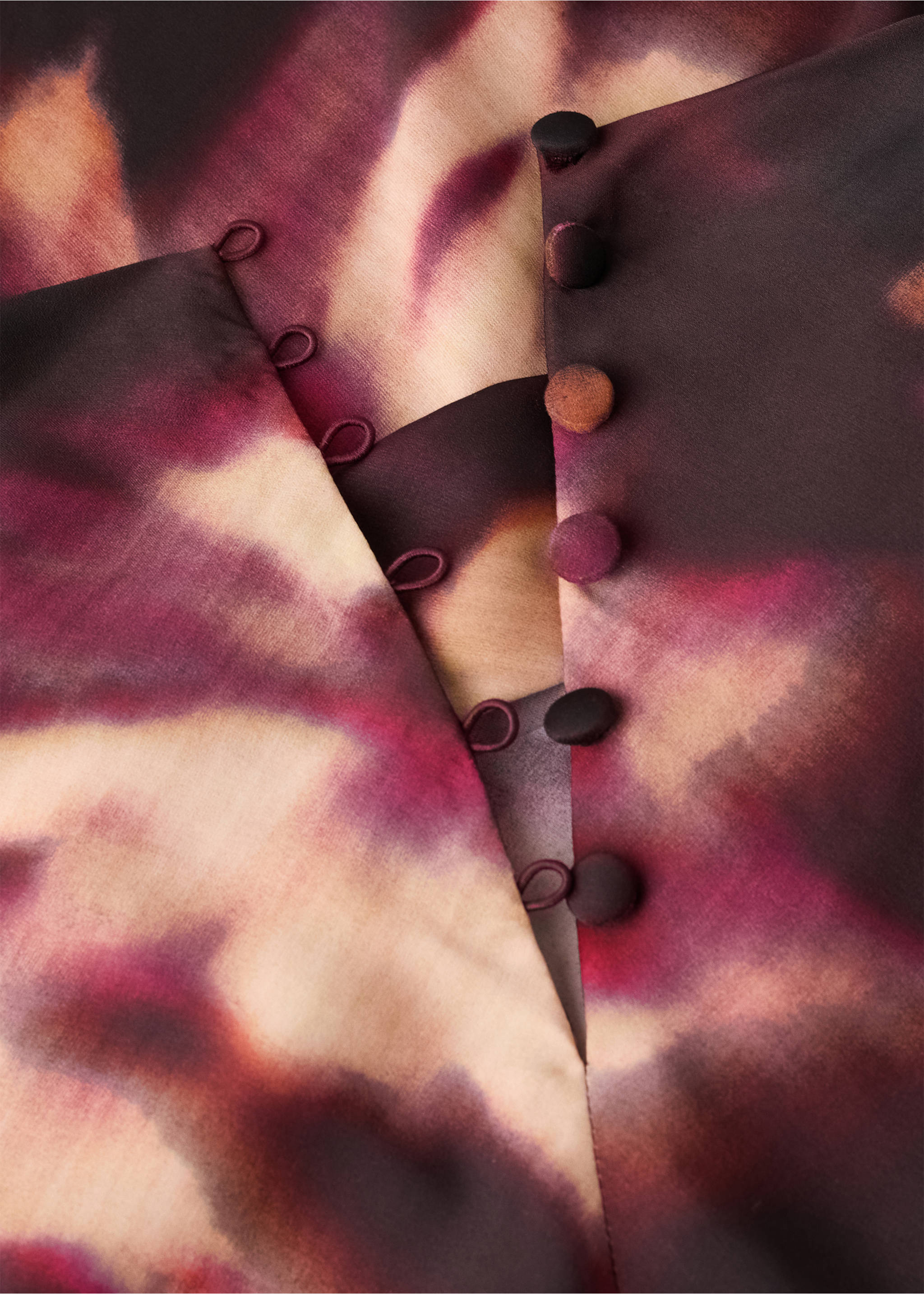 Tie-dye turtleneck blouse - Details of the article 8, Burgundy. Ref: 17067816-00.