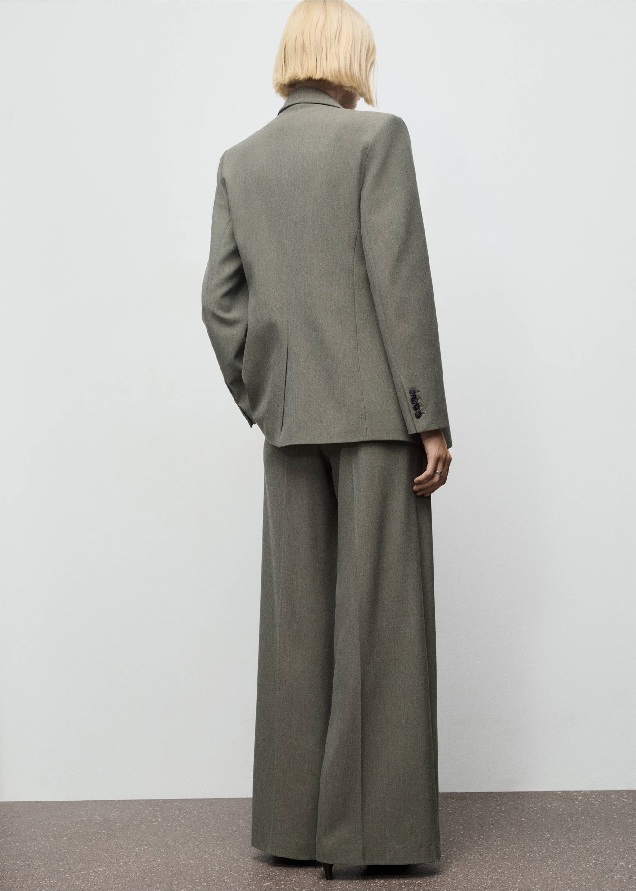 Suit blazer with flap pockets - Reverse of the article, Pastel Green. Ref: 17067818-00.