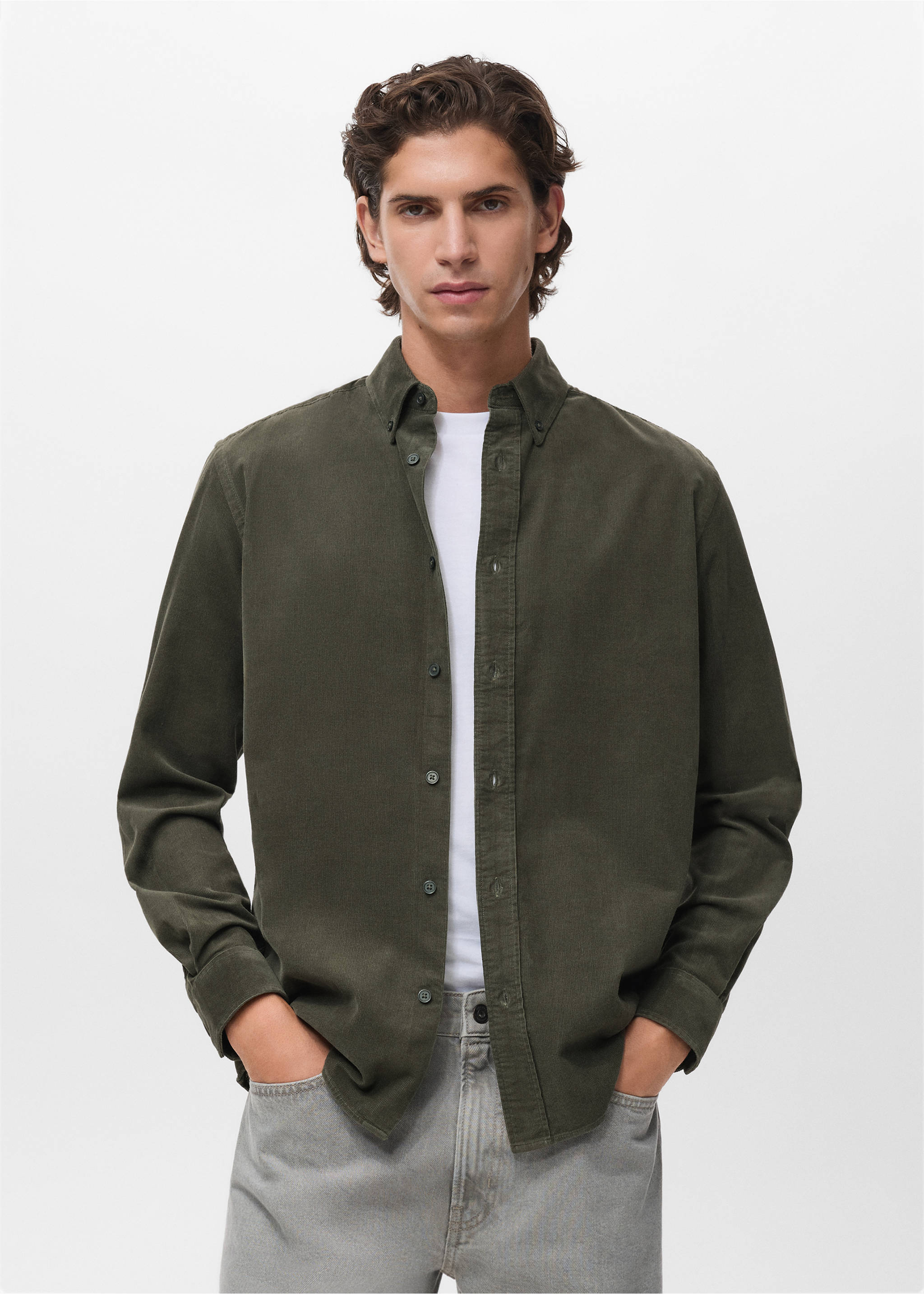 Classic-fit micro-corduroy shirt - Medium plane, Dark Green. Ref: 17067899-00.