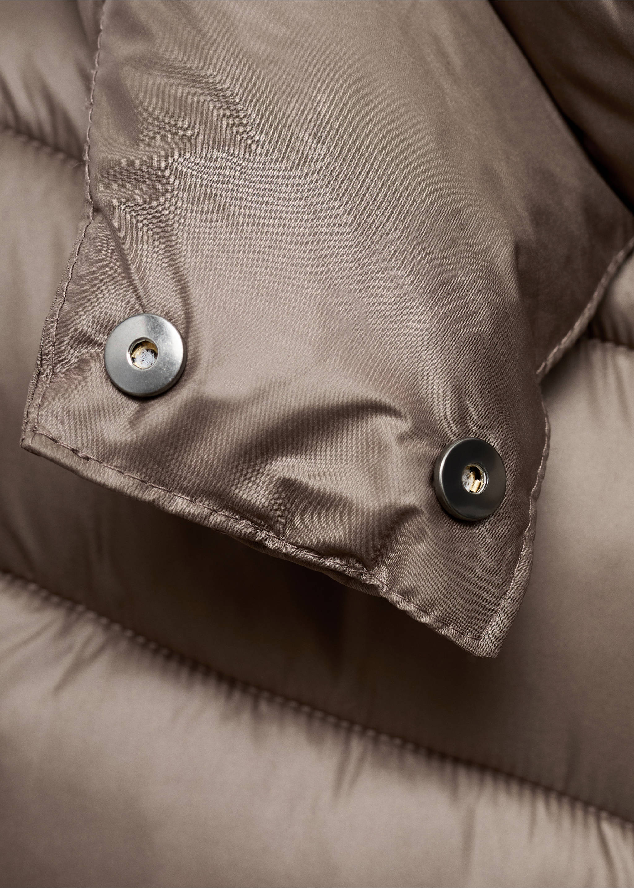 Midi quilted anorak with hood - Details of the article 8, Medium Brown. Ref: 17068265-00.