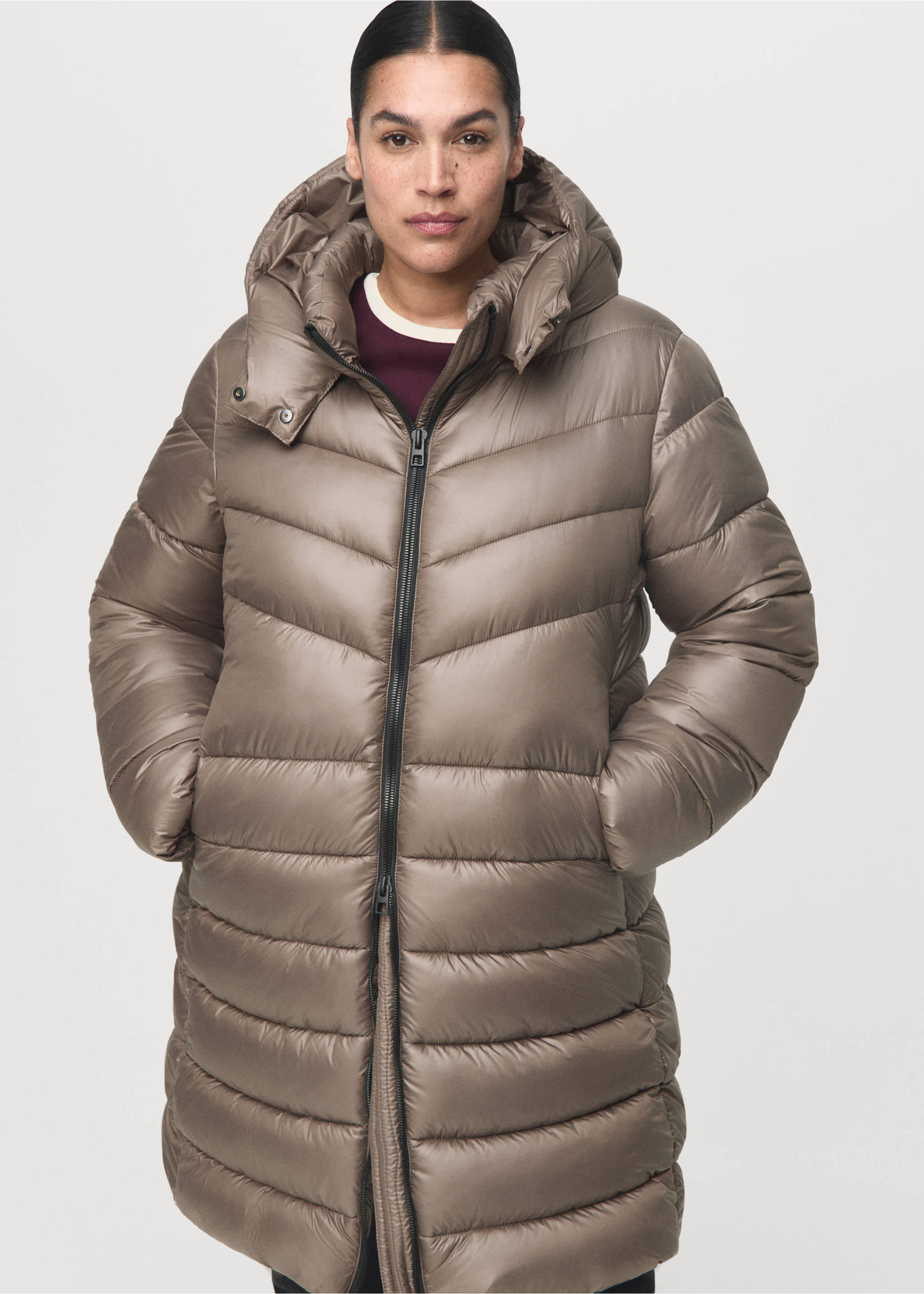 Midi quilted anorak with hood - Details of the article 5, Medium Brown. Ref: 17068265-00.