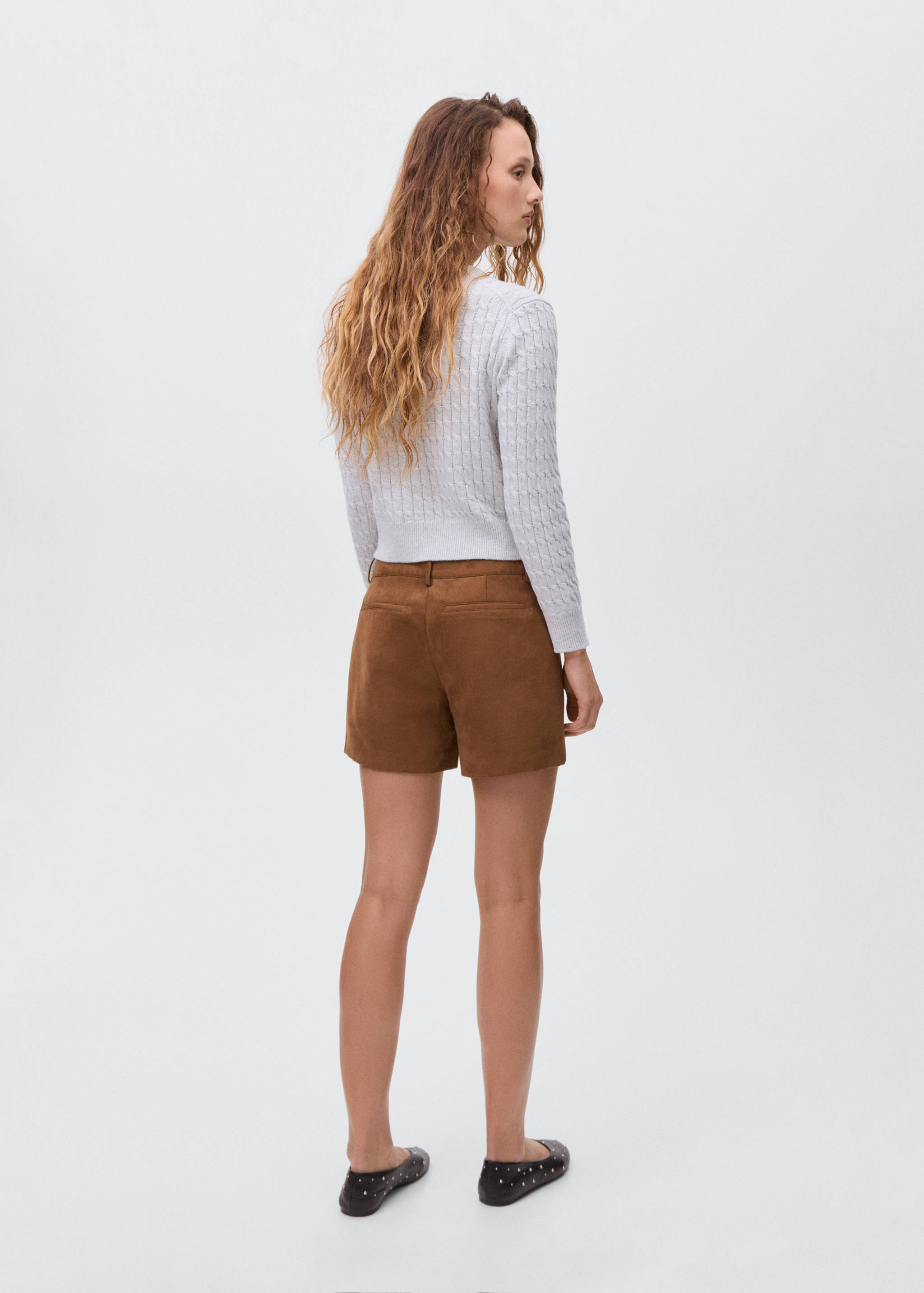Suede-effect shorts - Reverse of the article