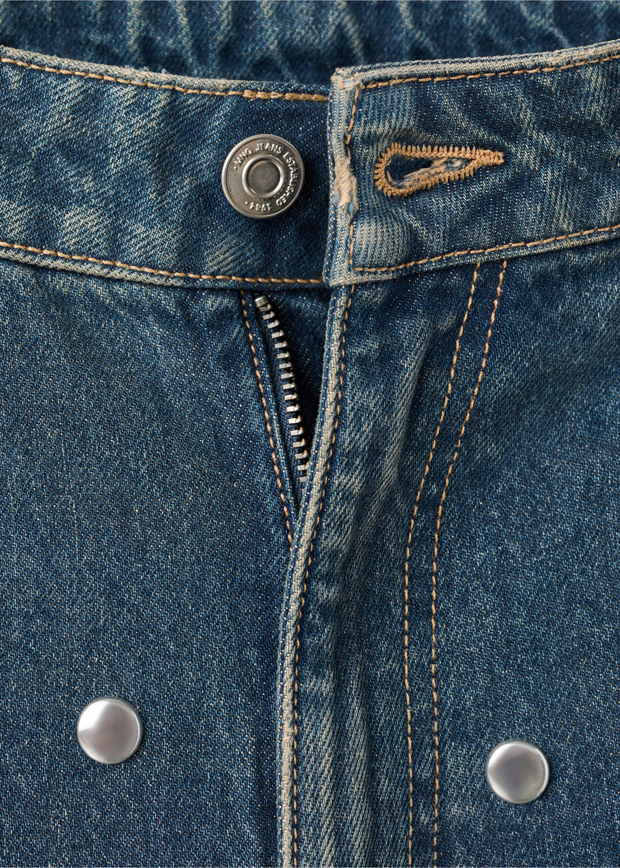 Rechte jeans met studs - Detail van het artikel 8, Donkerblauw. Ref: 17068290-00.