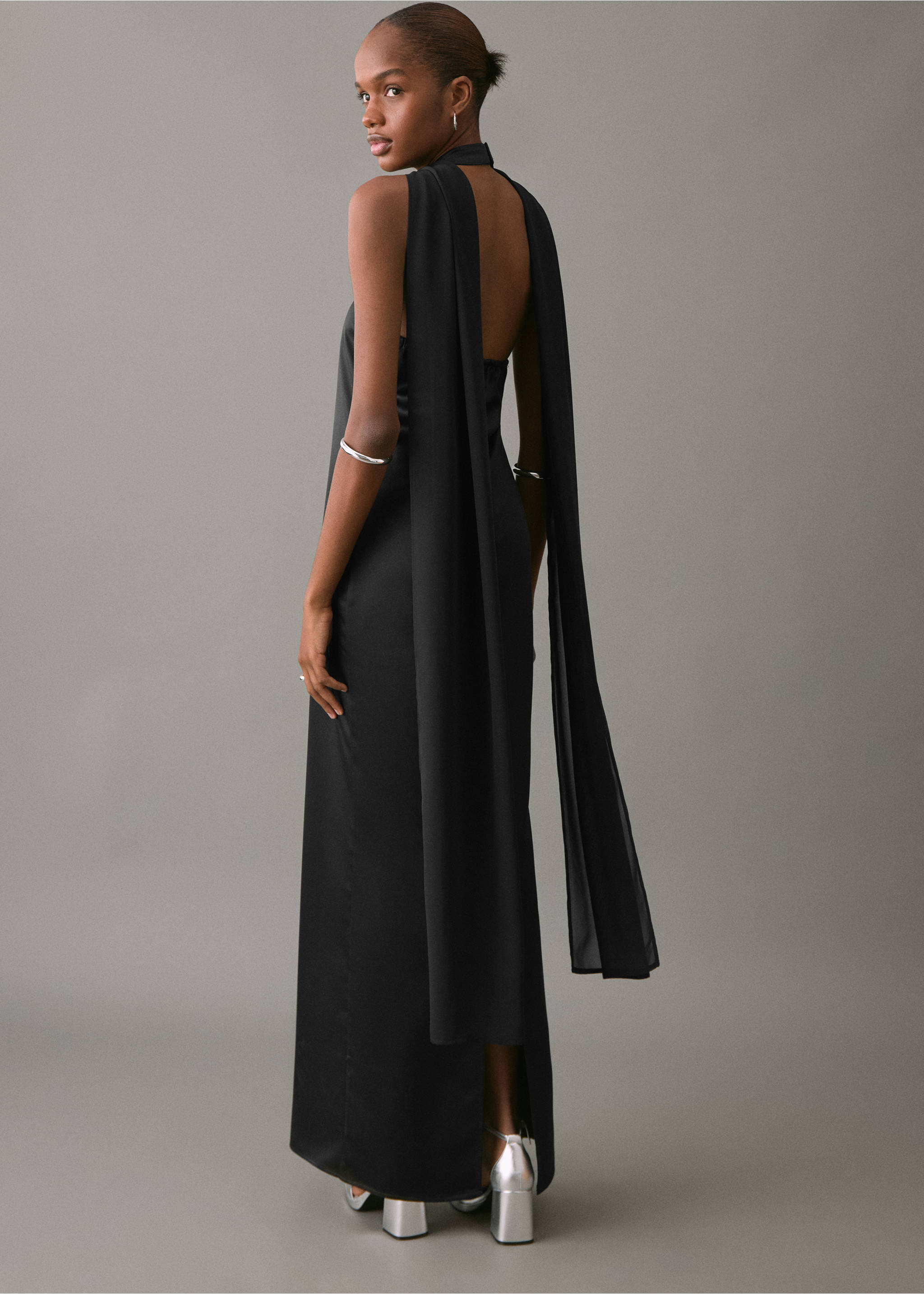 Satin halter neck dress - Reverse of the article, Black. Ref: 17068634-00.