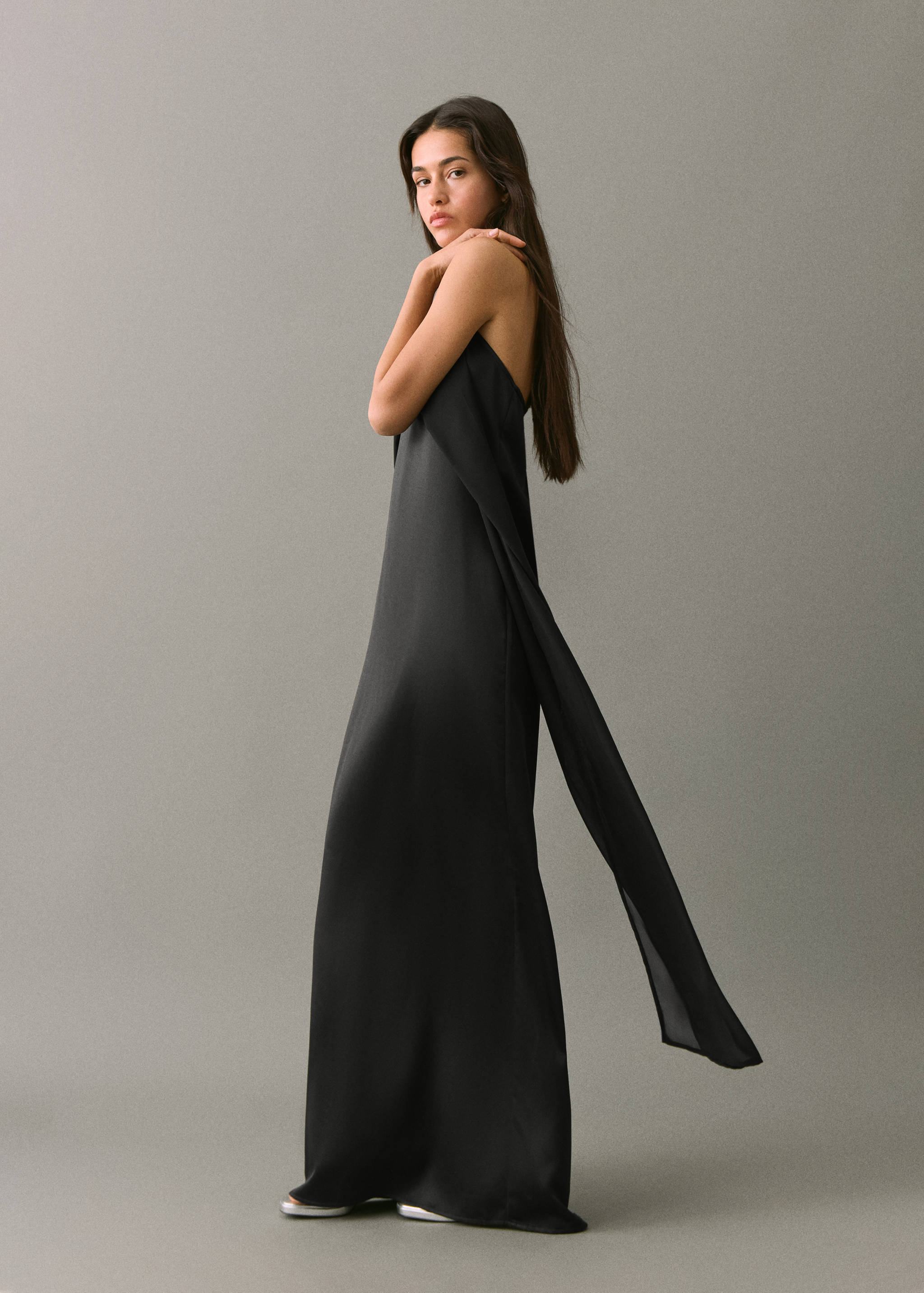 Satin halter neck dress - Details of the article 2