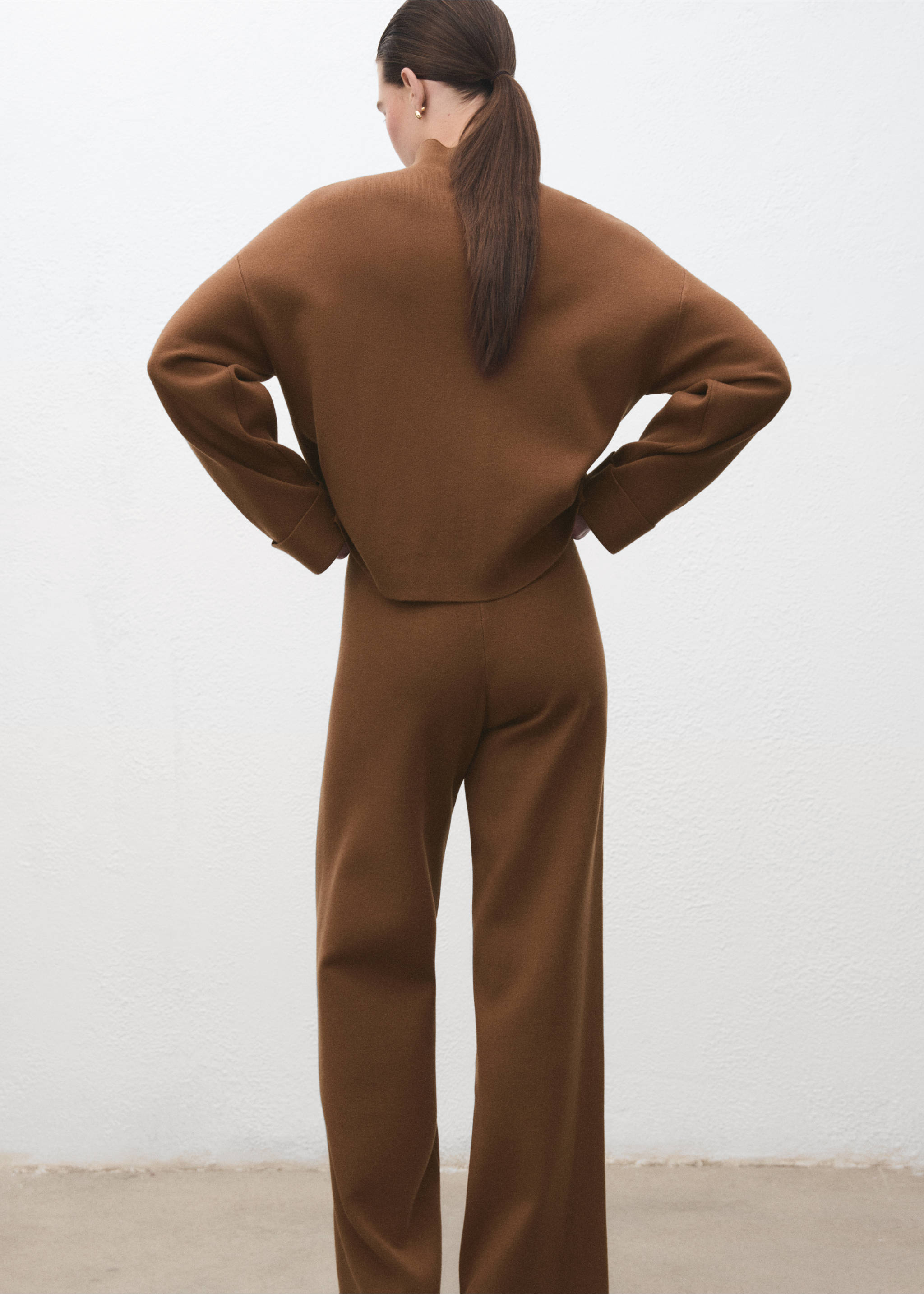 High collar sweater - Reverse of the article, Caramel. Ref: 17068639-00.