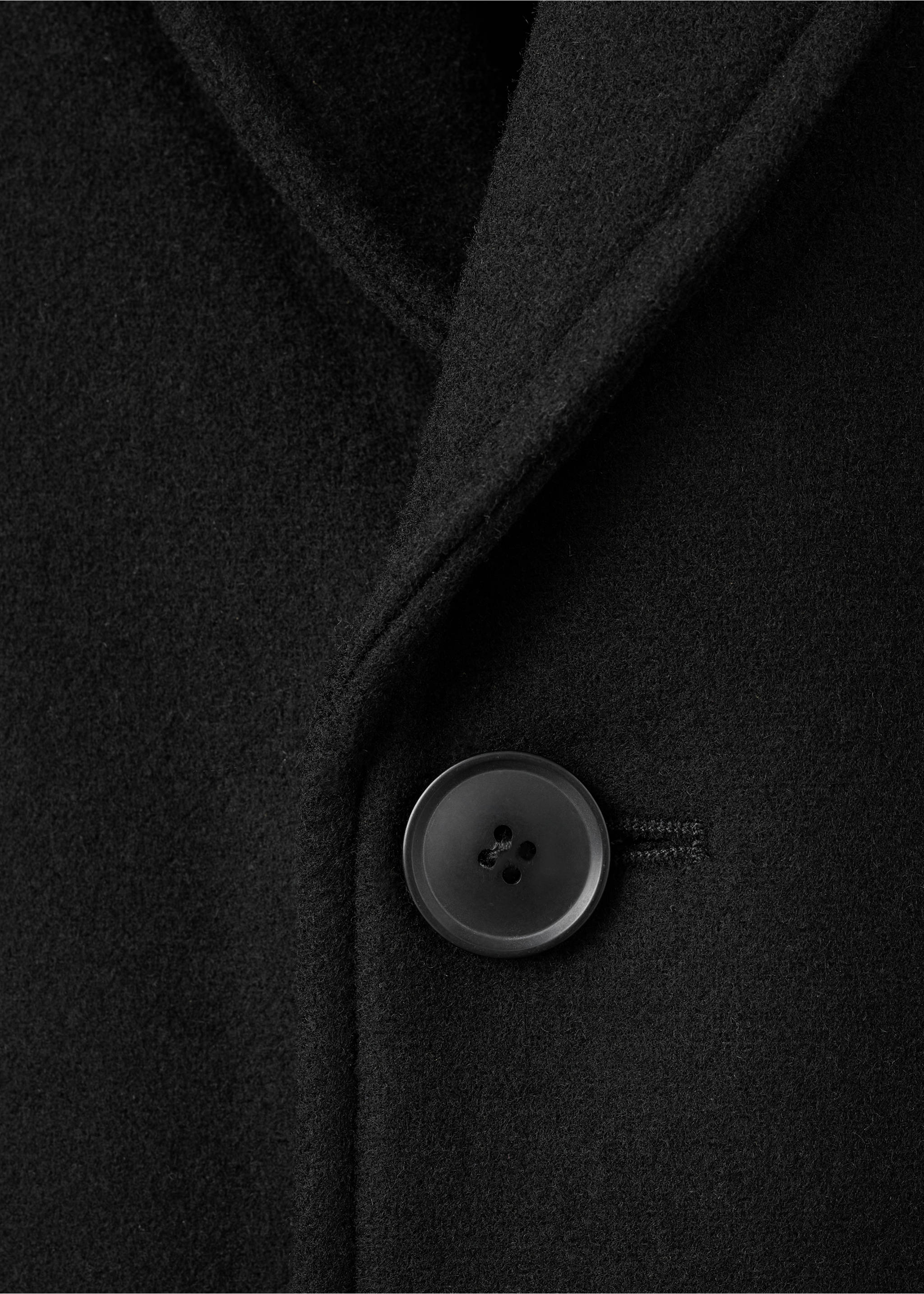 Lightweight recycled wool coat - Details of the article 8, Black. Ref: 17068640-00.
