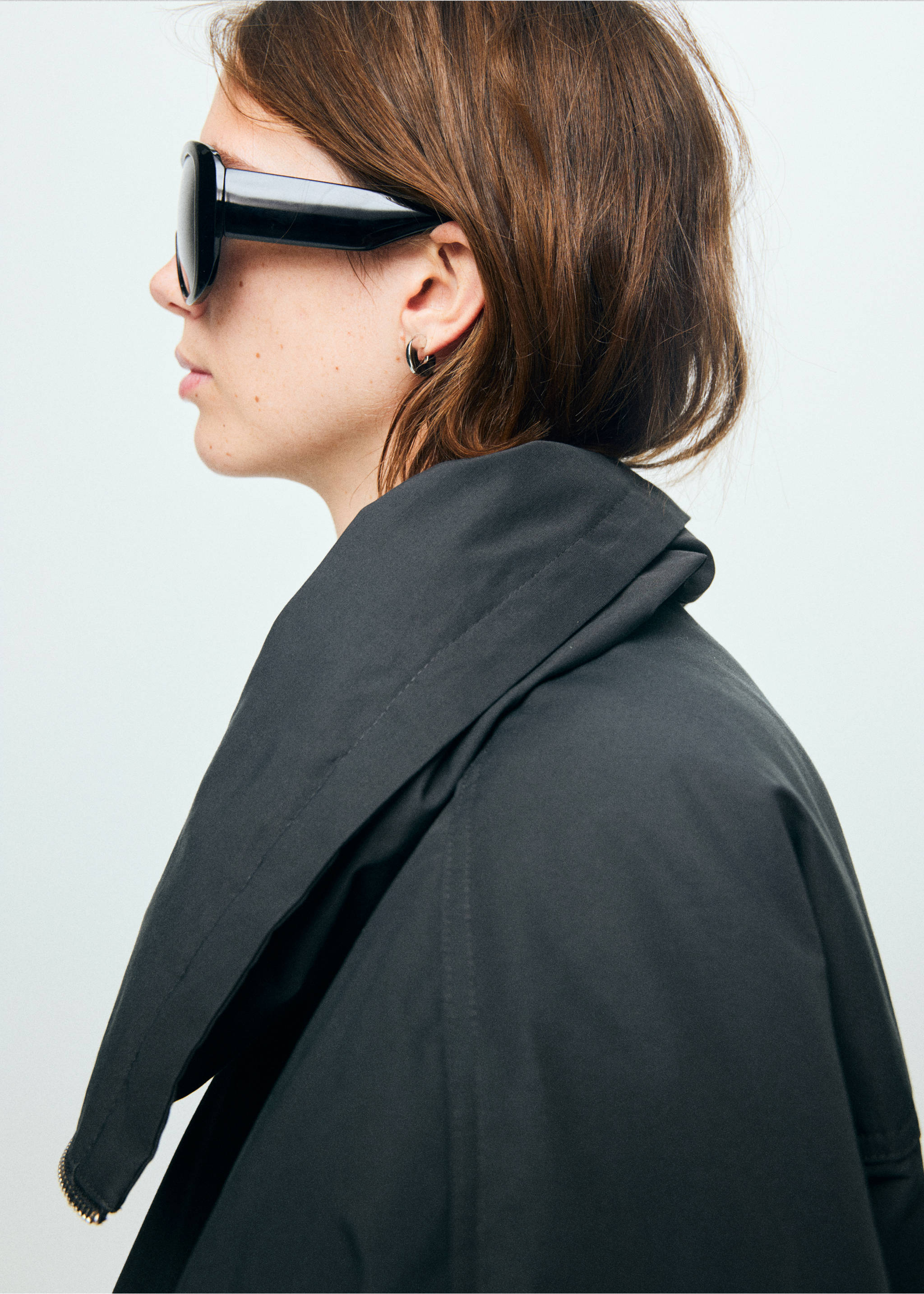 Funnel-neck bomber jacket - Details of the article 1, Grey. Ref: 17069102-00.