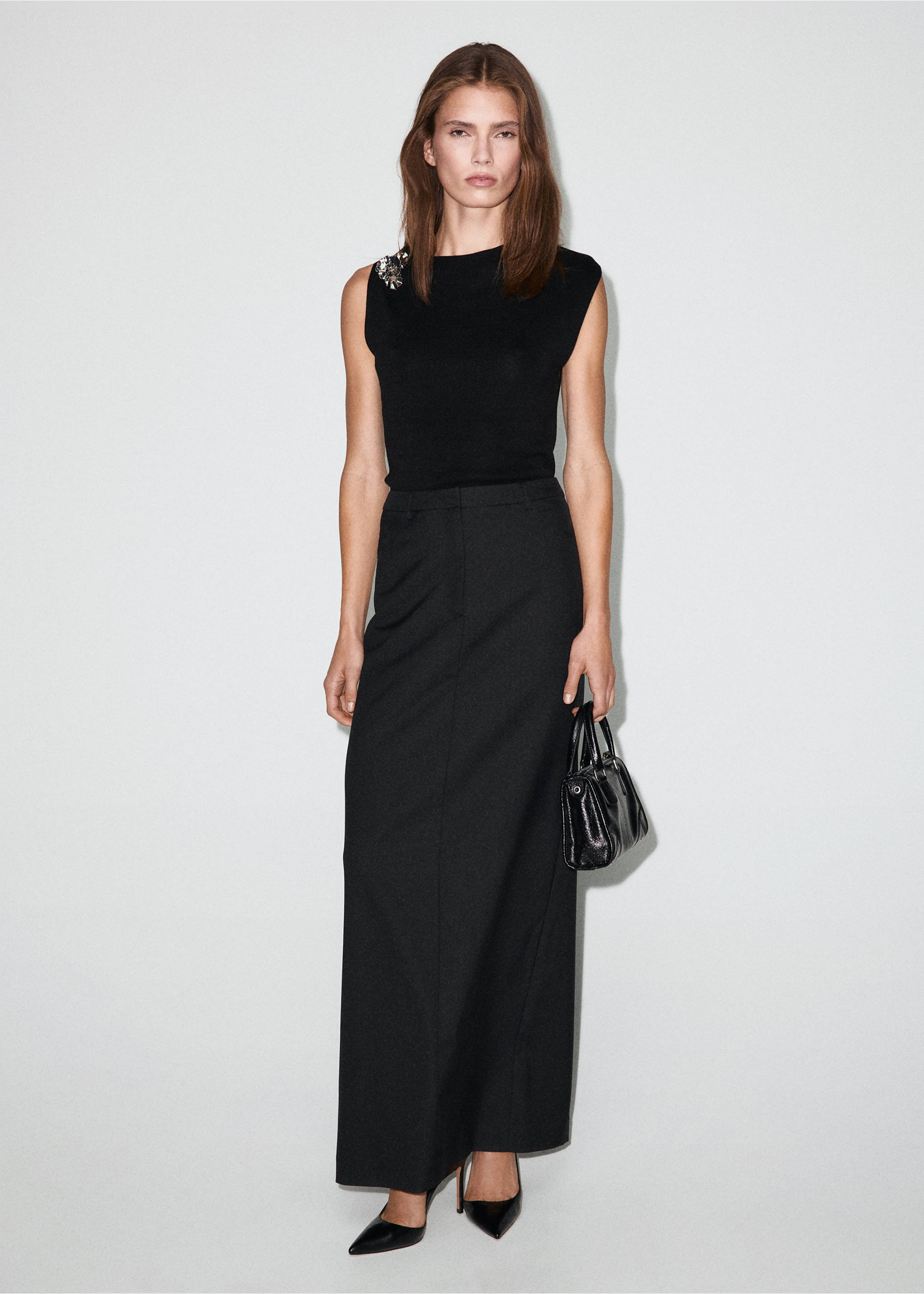 Knitted top with metallic flower - General plane, Black. Ref: 17069114-00.