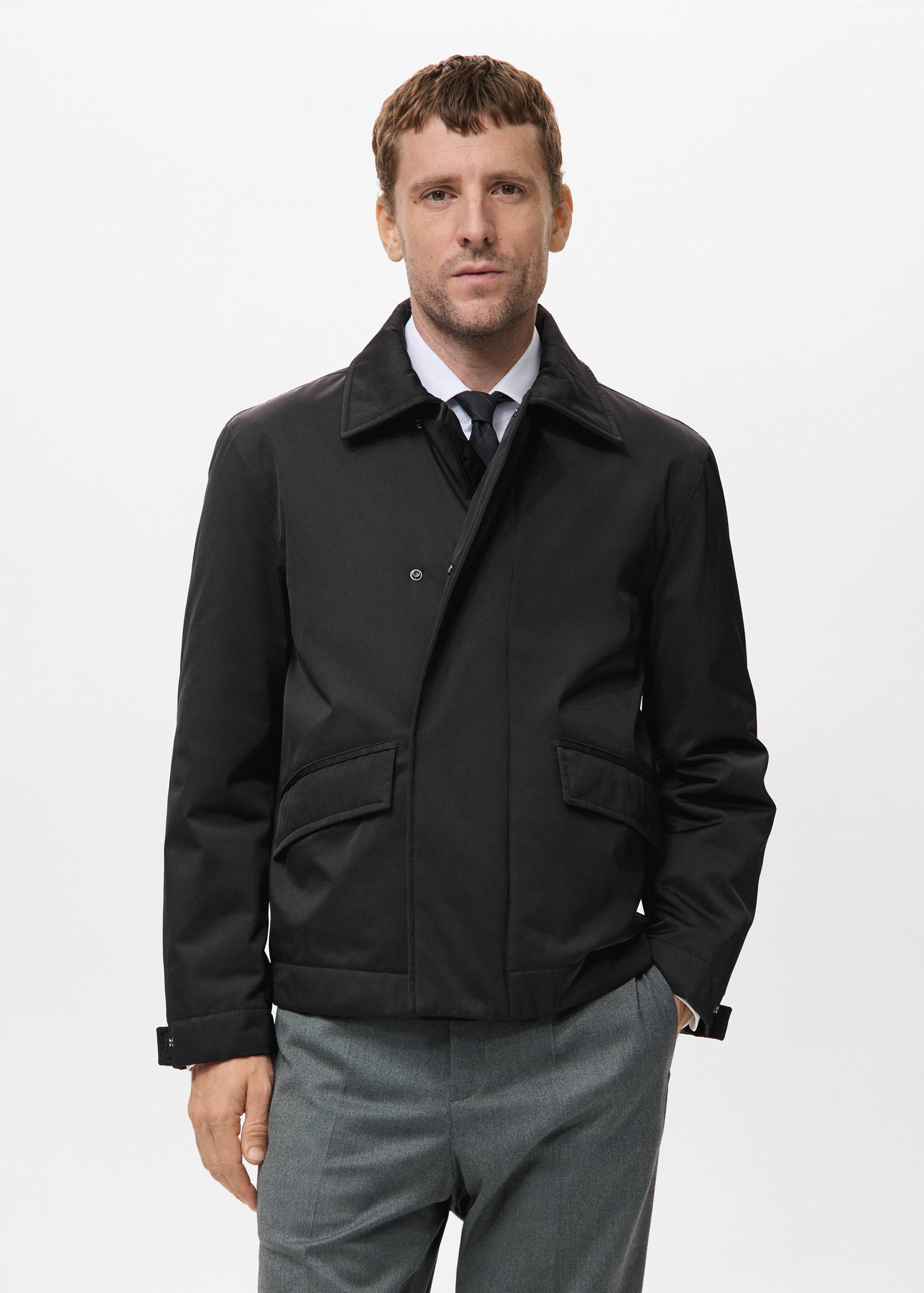 Water-repellent jacket with pockets - Medium plane