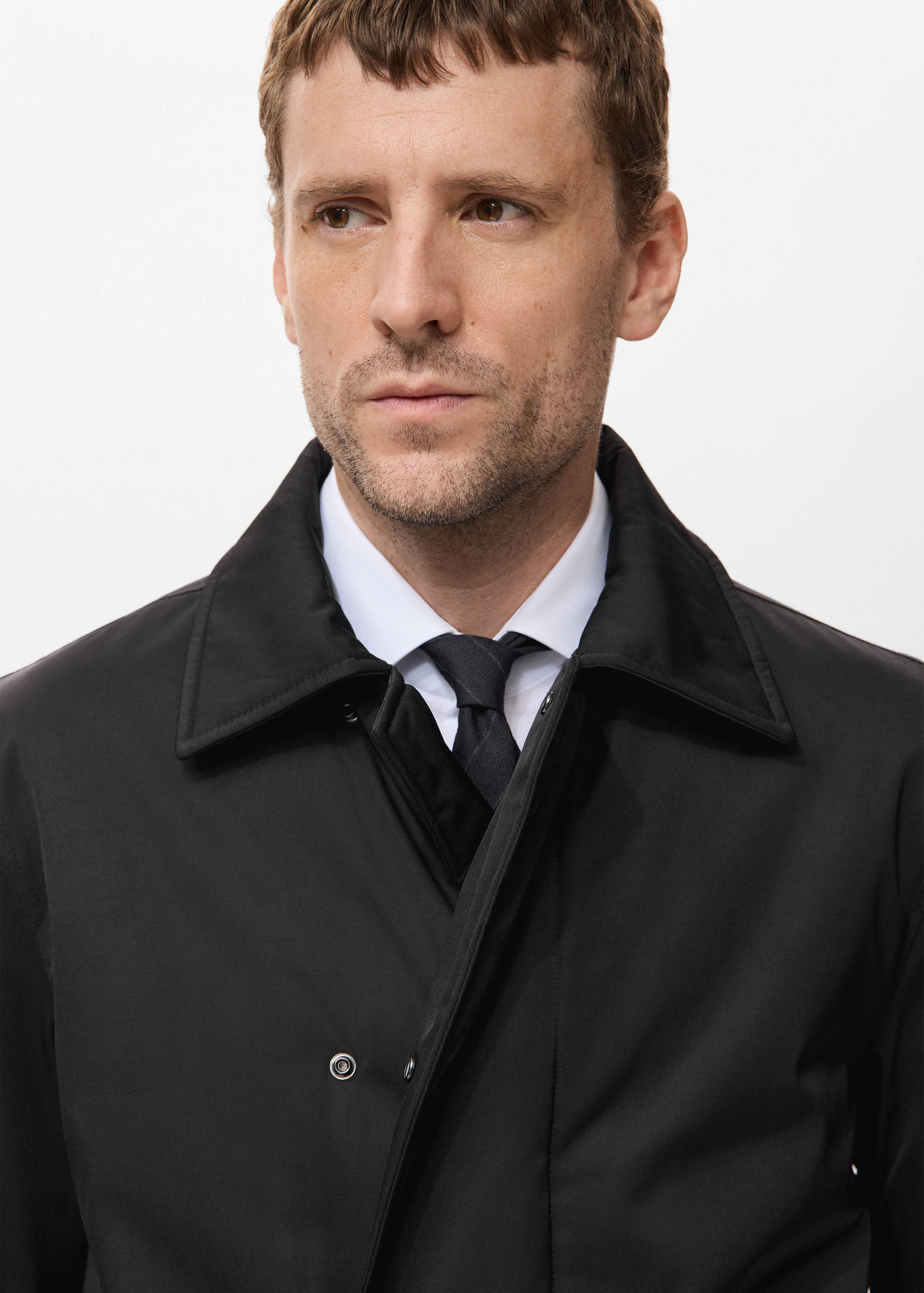 Water-repellent jacket with pockets - Details of the article 1