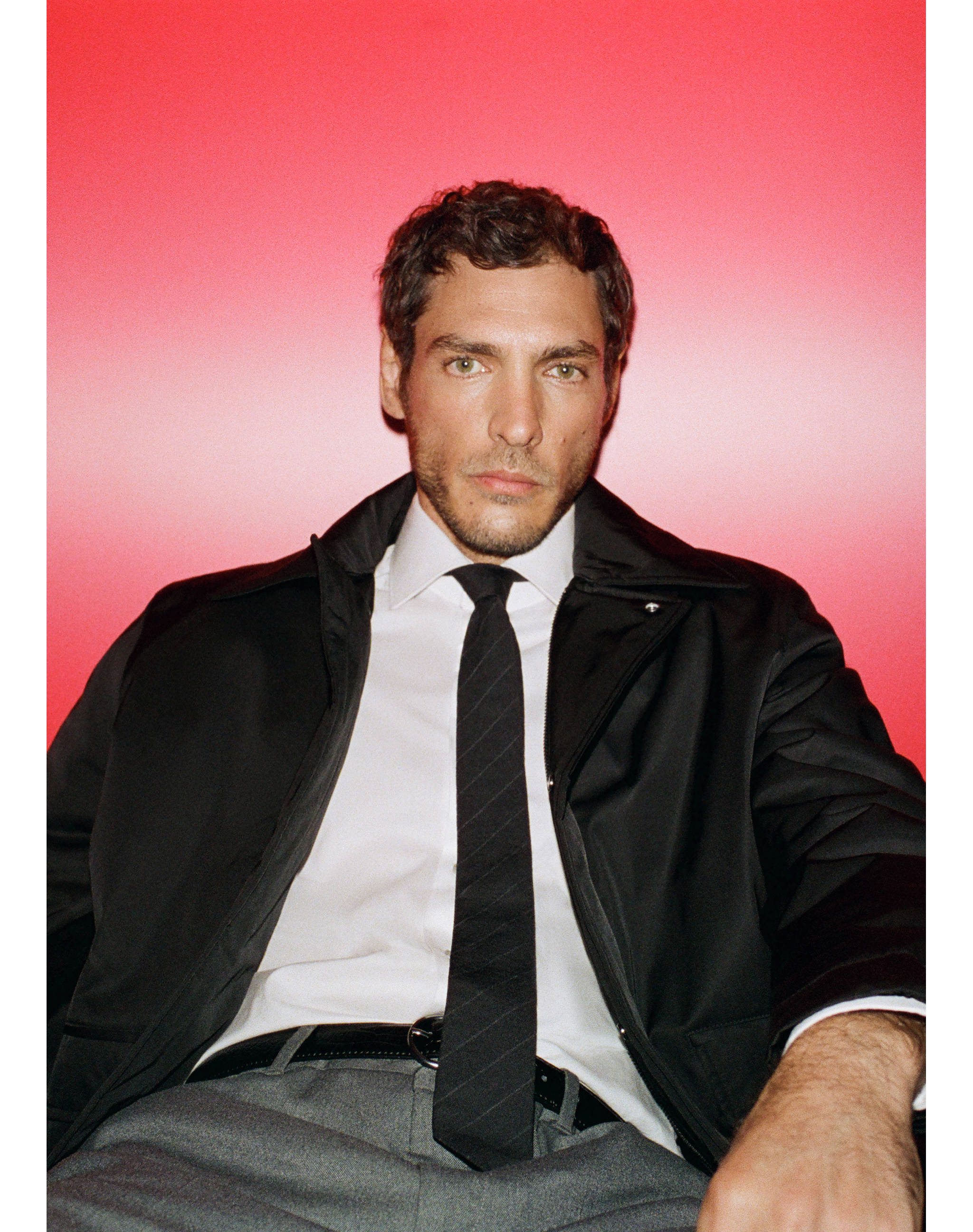 Water-repellent jacket with pockets - Details of the article 3