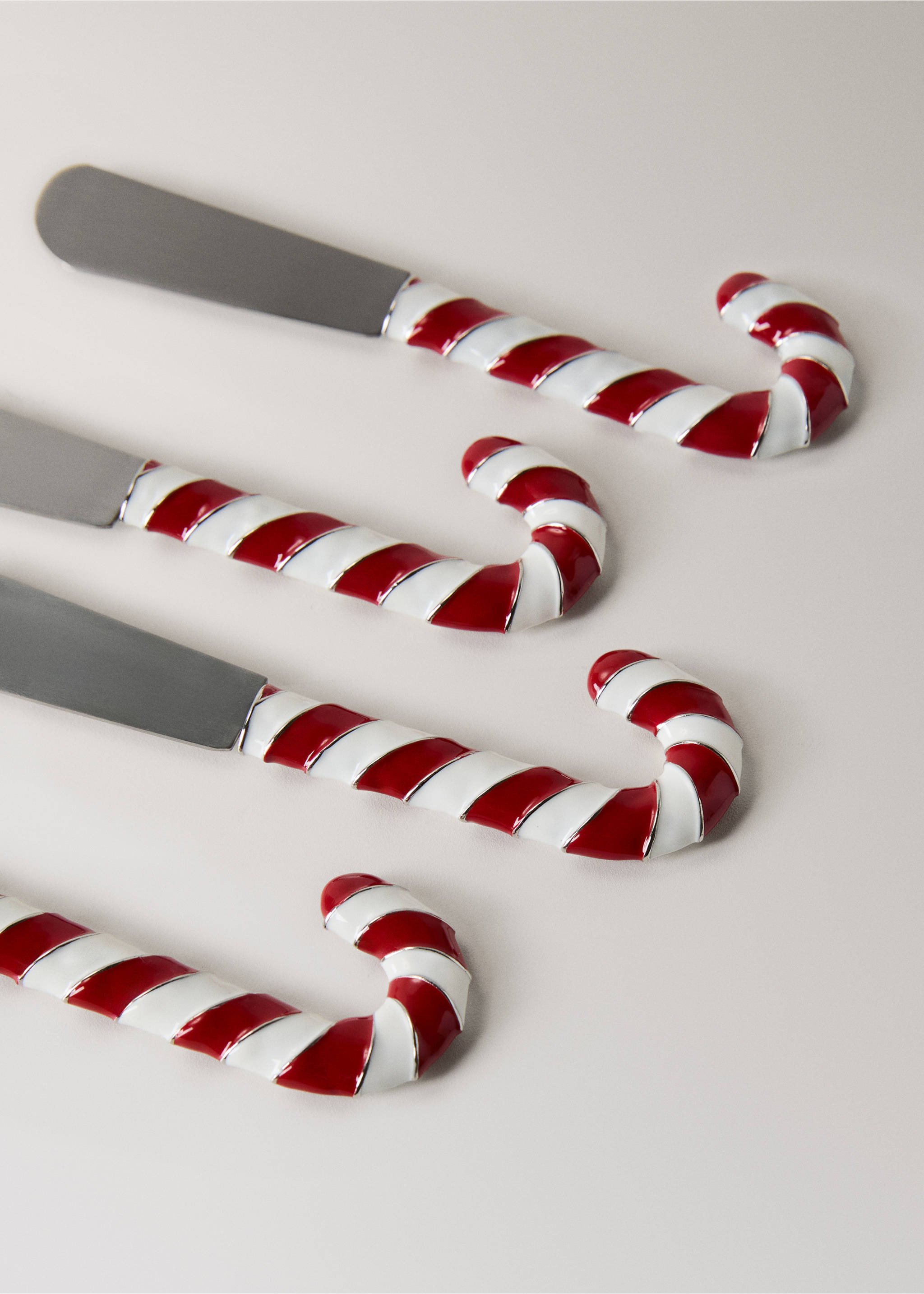 Set of 4 caramel butter knives in stainless steel - Details of the article 1, Red. Ref: 17069206-00.