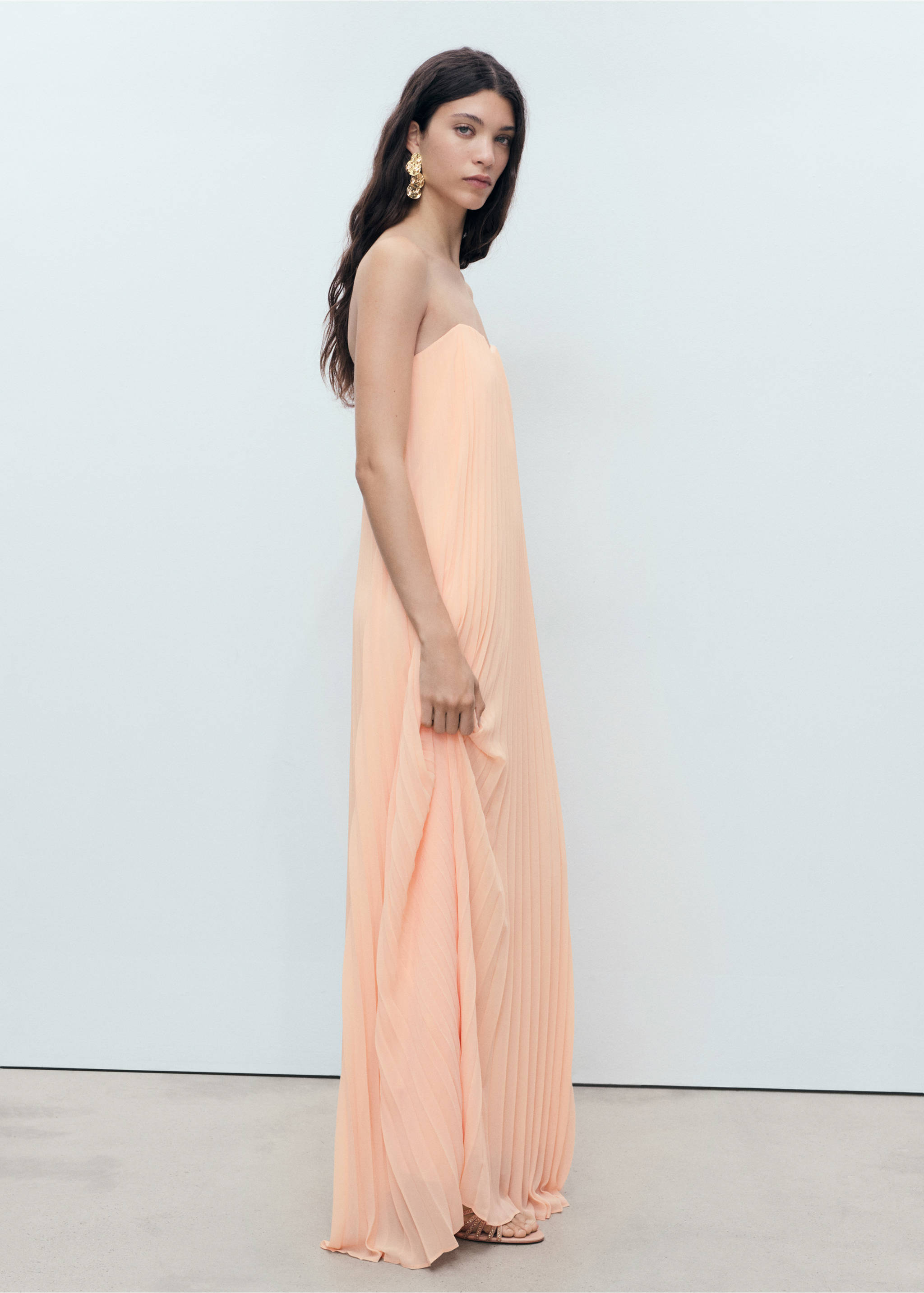 Strapless pleated dress - General plane, Coral Red. Ref: 17071123-00.