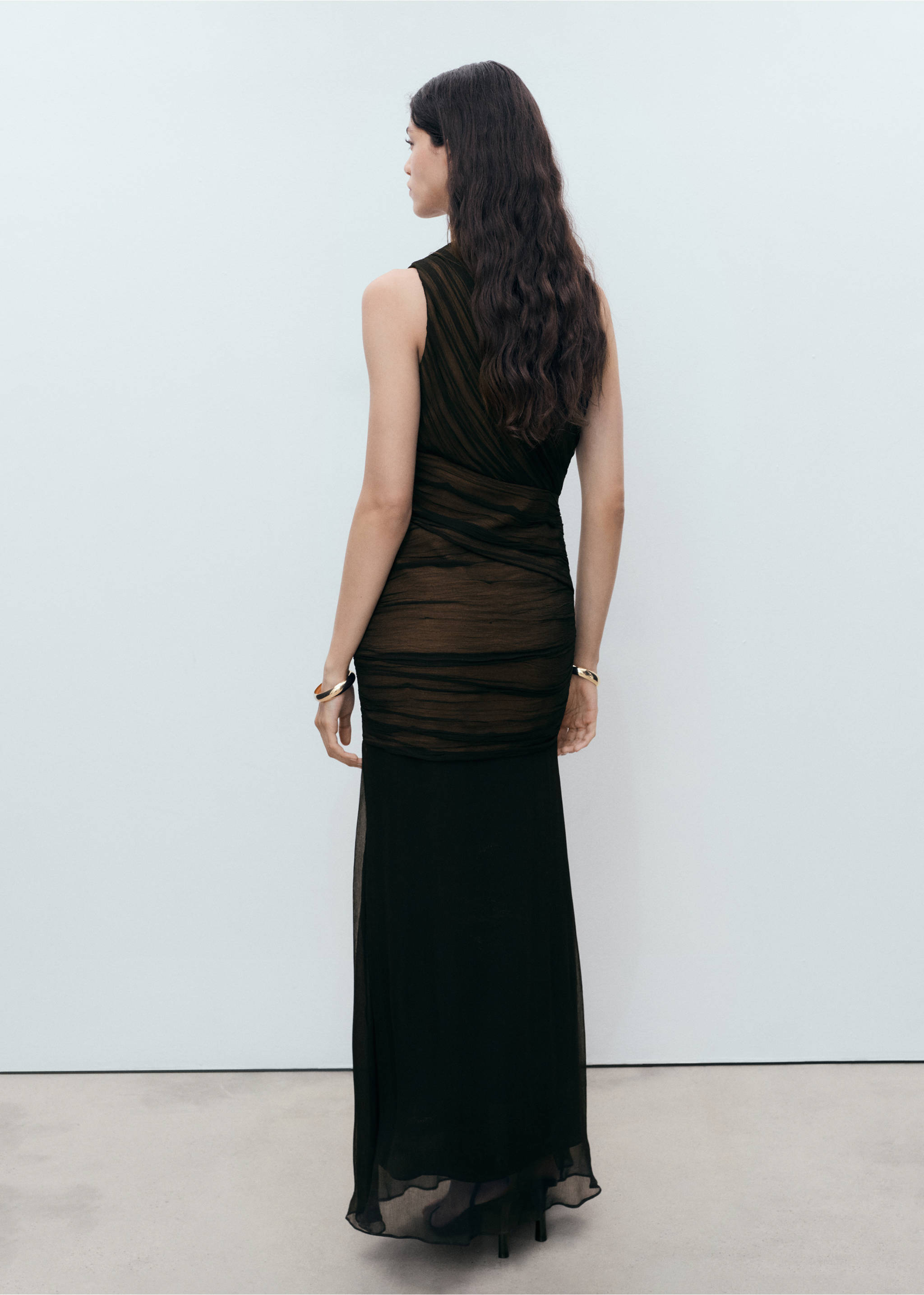 Contrasting textured dress - Reverse of the article, Black. Ref: 17071124-00.