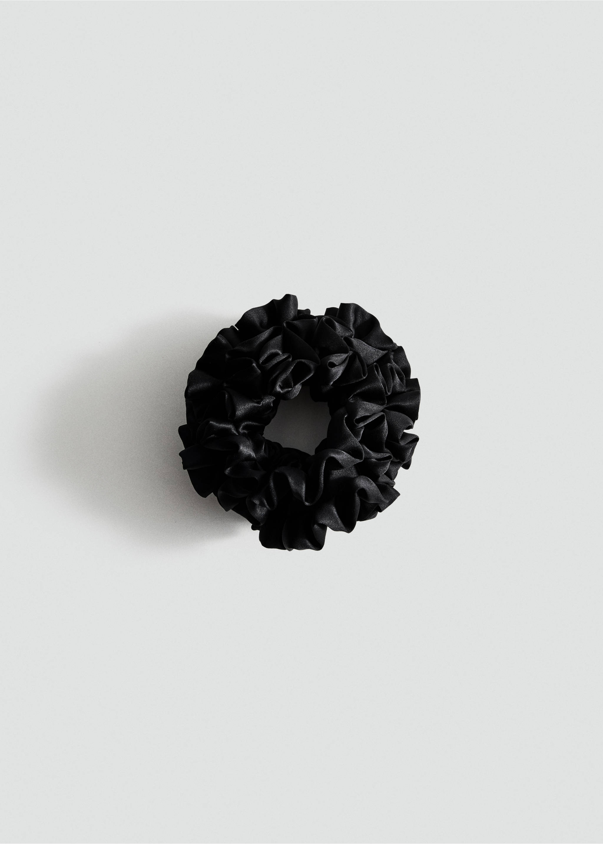 Mini-scrunchie met ruches - Artikel zonder model, Zwart. Ref: 17071129-00.