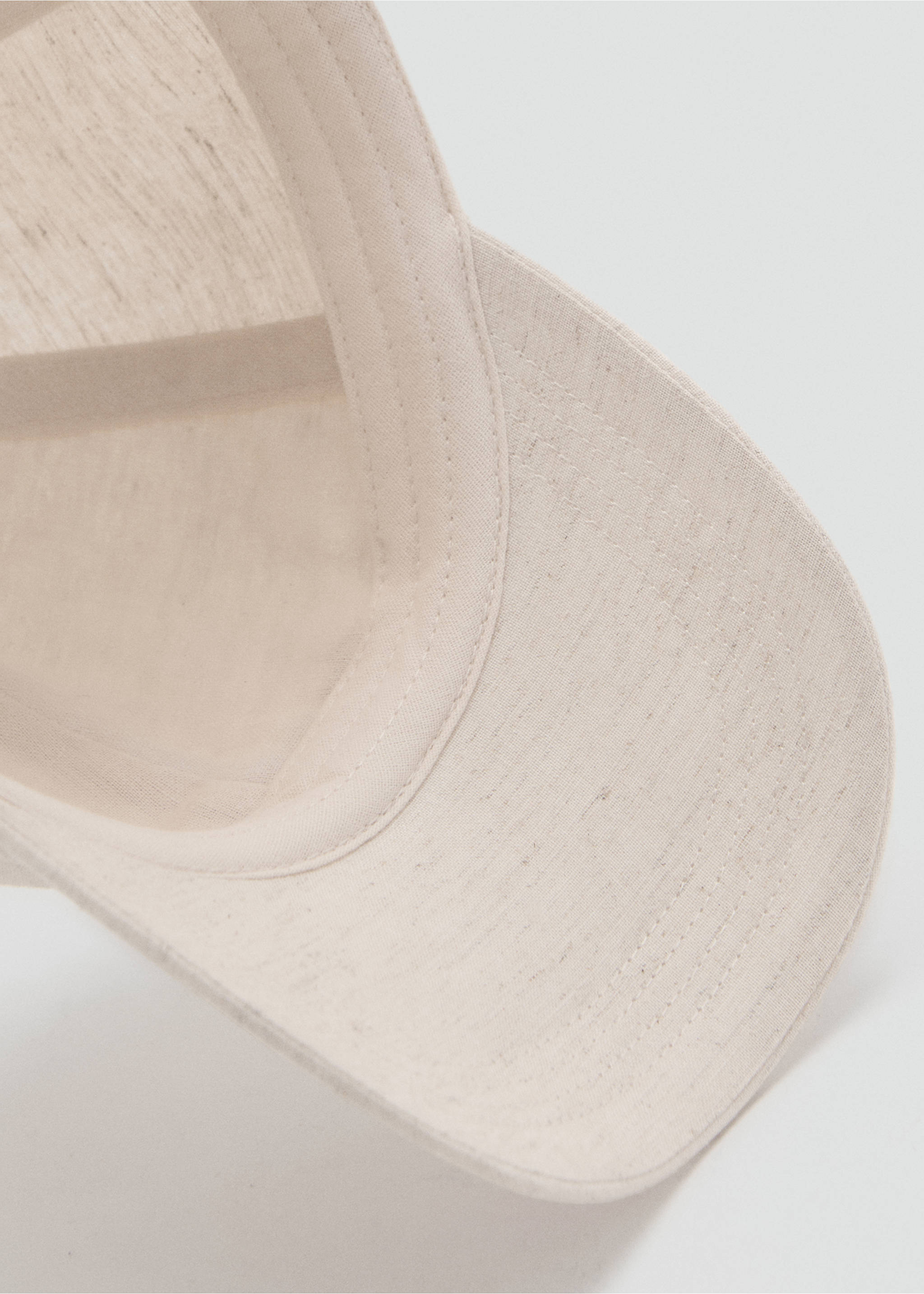 Șapcă din amestec de in cu mesaj brodat - Detaliu al articolului 2, Ecru. Ref: 17071130-00.