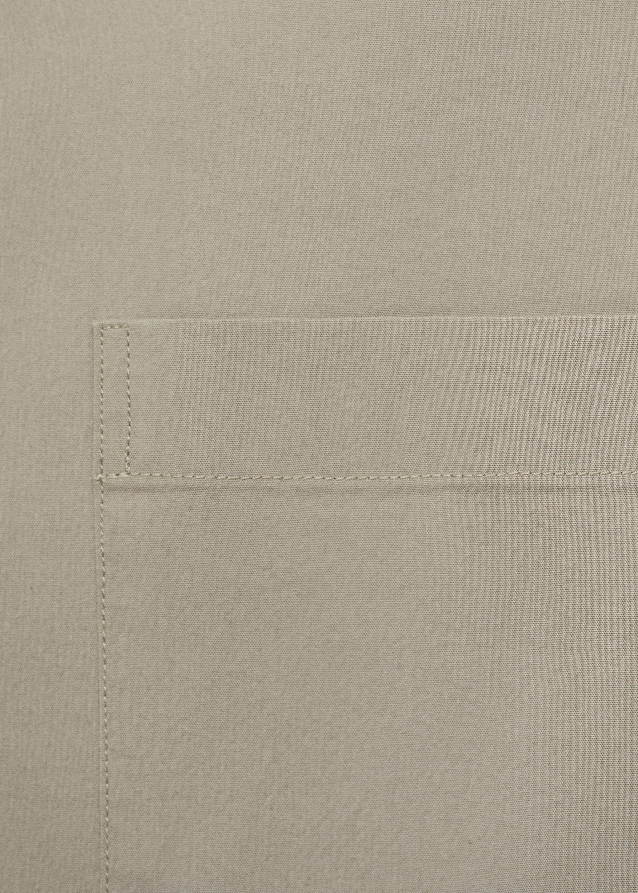 Shirt with pockets and bowling collar - Details of the article 0