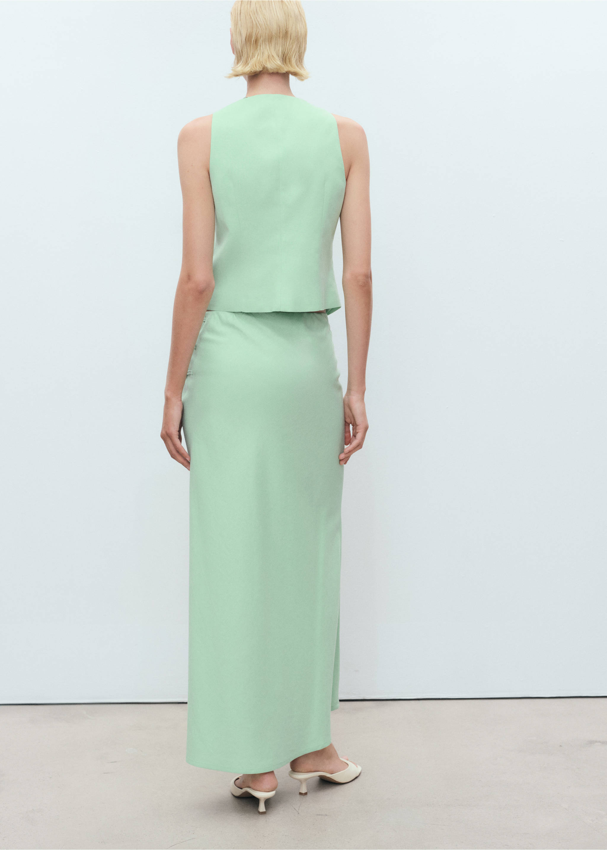 Linen-blend straight skirt - Reverse of the article, Pastel Green. Ref: 17071141-00.