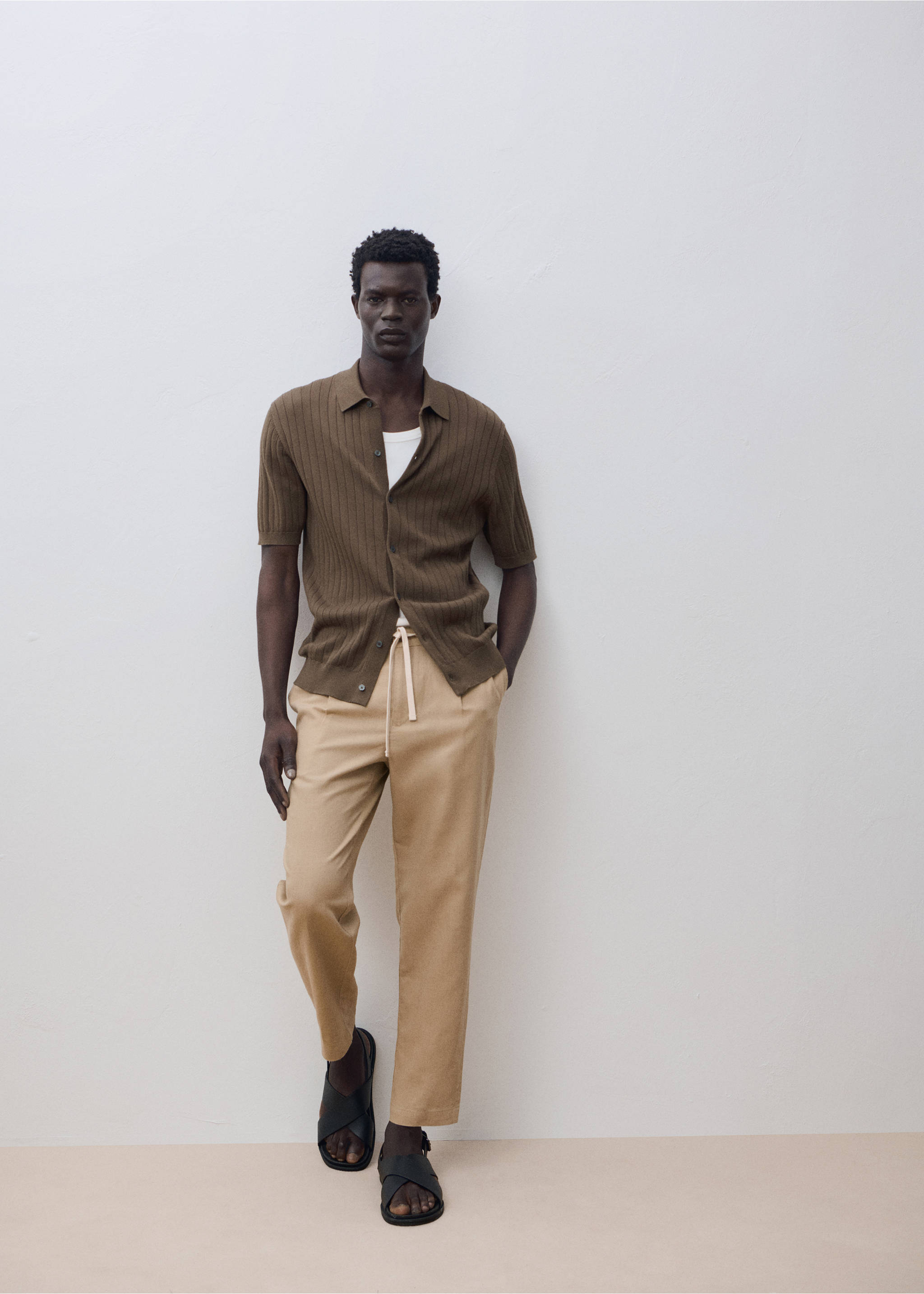 Slim Fit-Leinenhose mit Kordel - Detail des Artikels 9, Beige. Ref: 17071142-00.