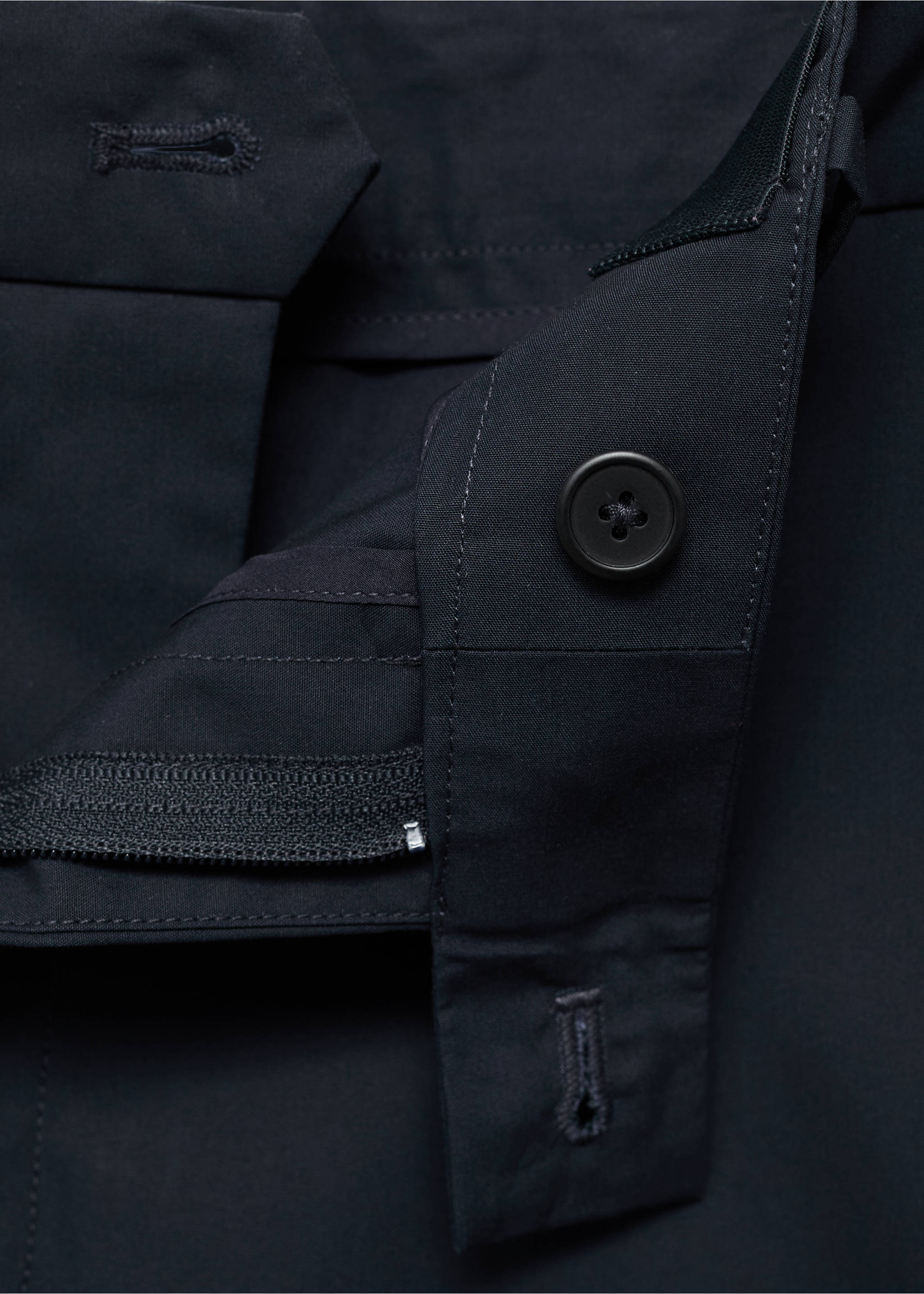100% slim-fit cotton trousers - Details of the article 8, Navy. Ref: 17071161-00.