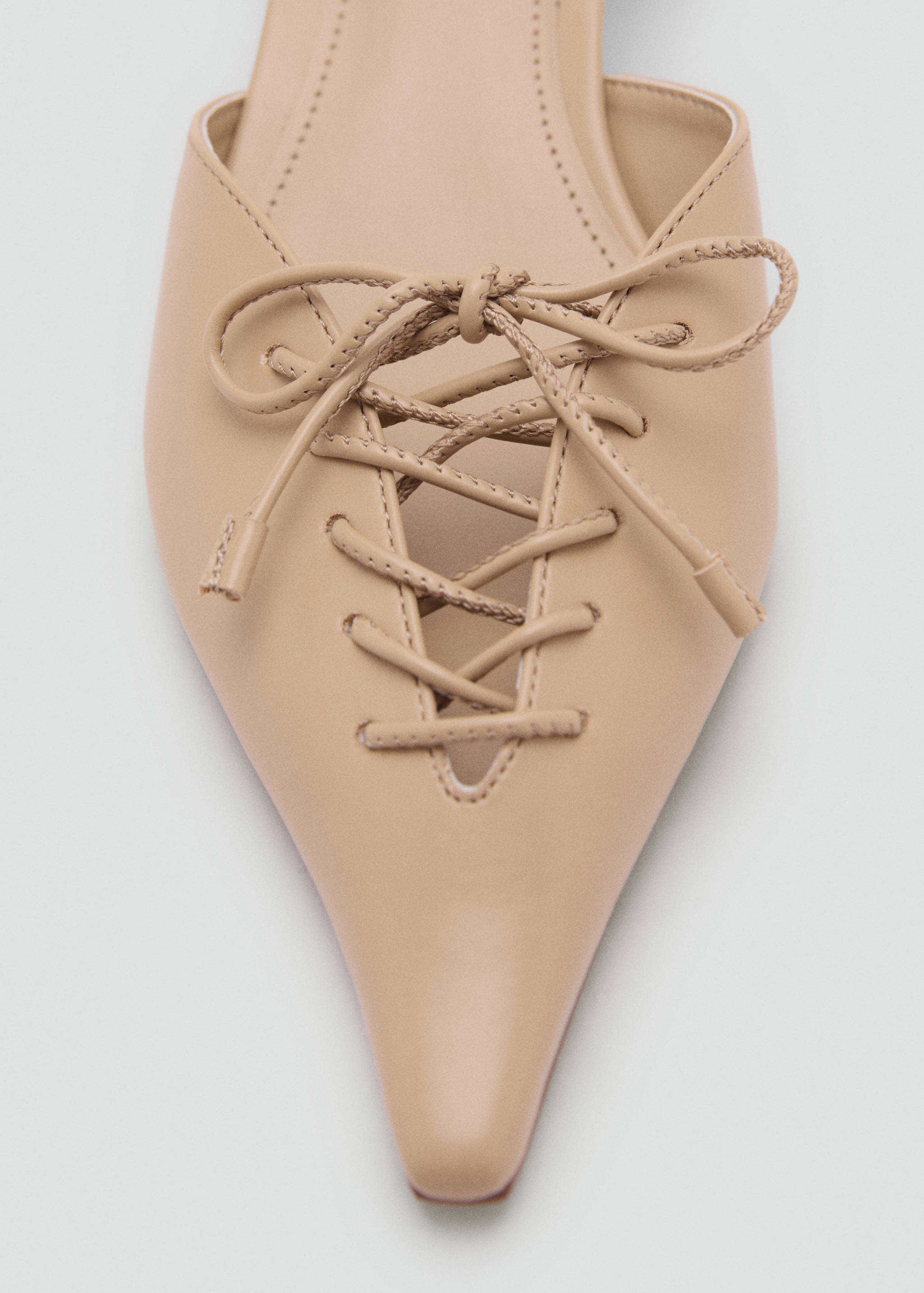 Pumps mit Kordel - Detail des Artikels 1
