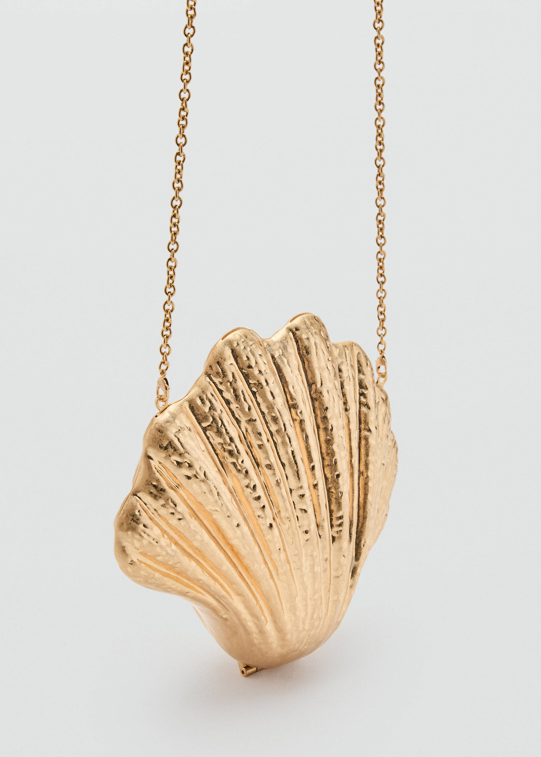 Clutch mit Muscheldesign - Mittlere Ansicht