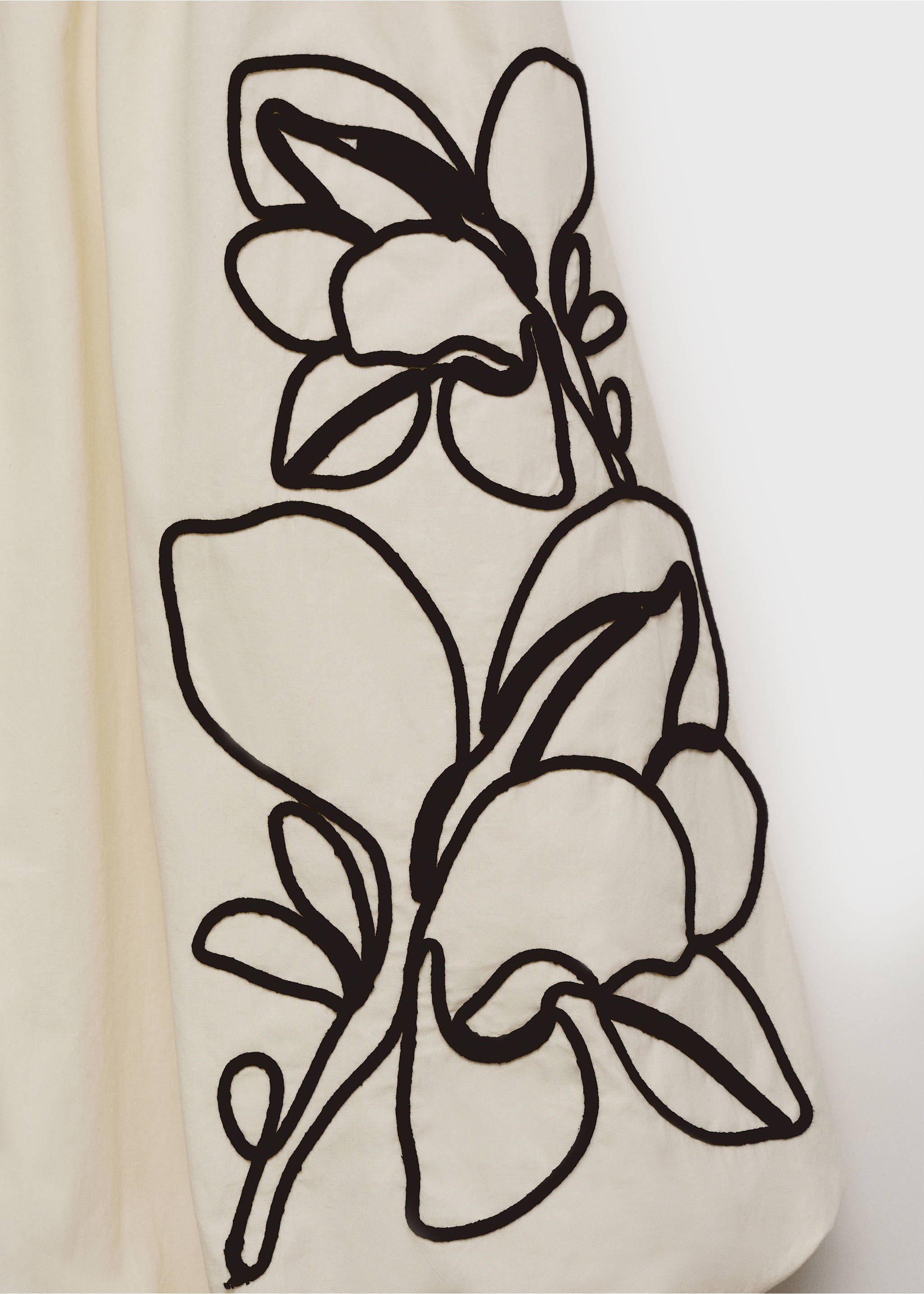 Balloon dress with embroidered flowers - Details of the article 0, Off White. Ref: 17071178-00.