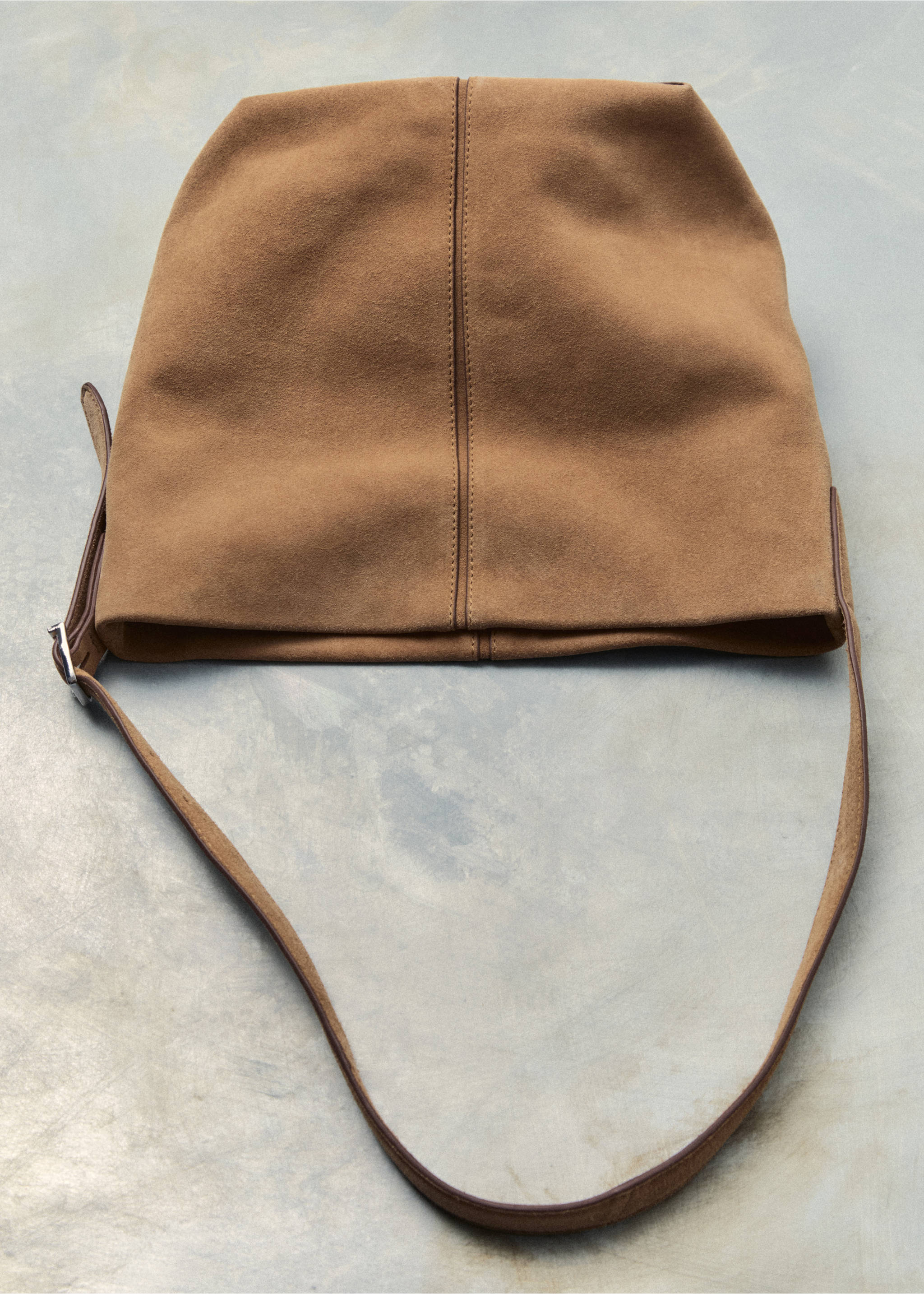 Leather bucket bag - Details of the article 5, Medium Brown. Ref: 17071184-00.