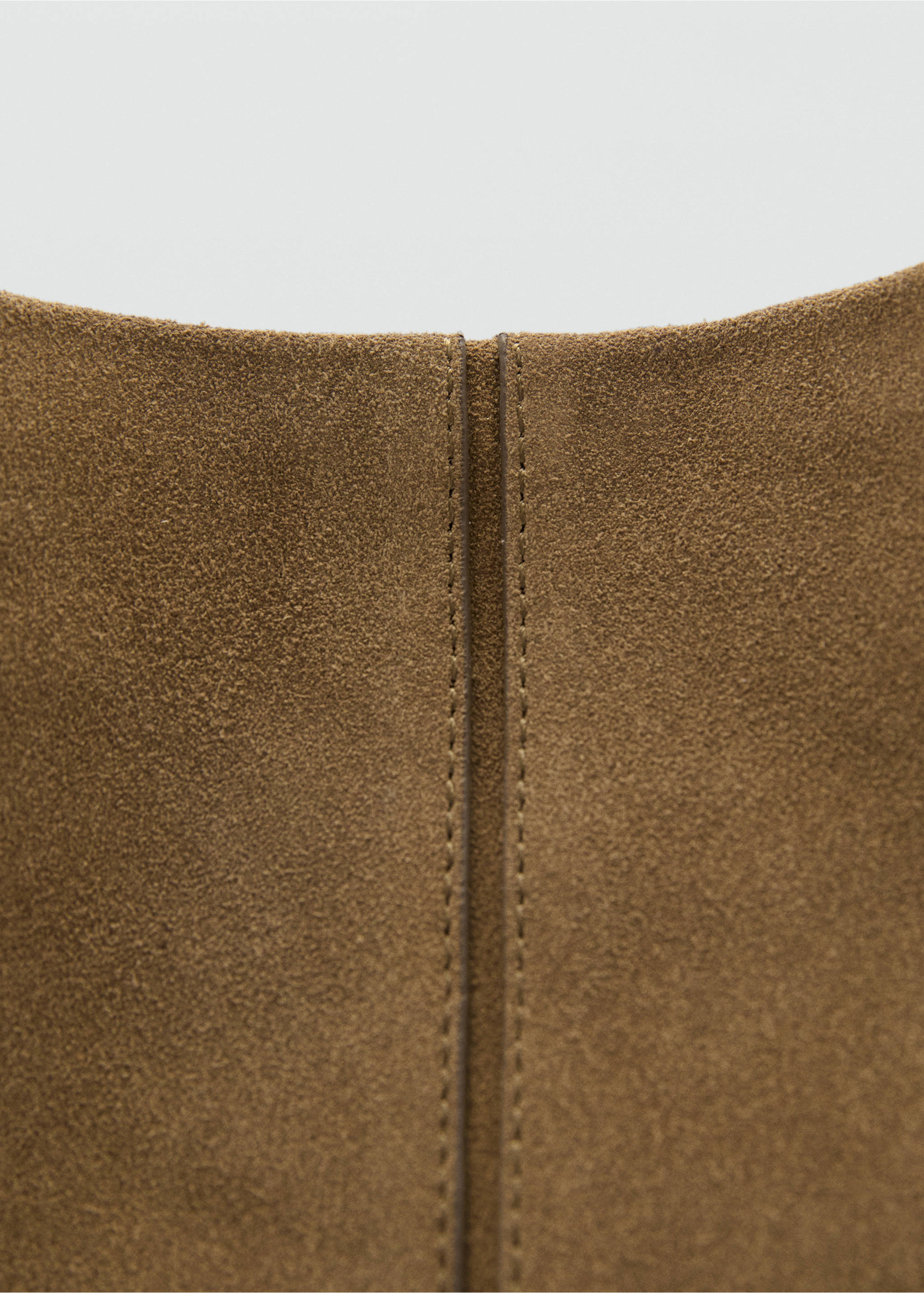 Leather bucket bag - Details of the article 2, Tobacco Brown. Ref: 17071184-00.