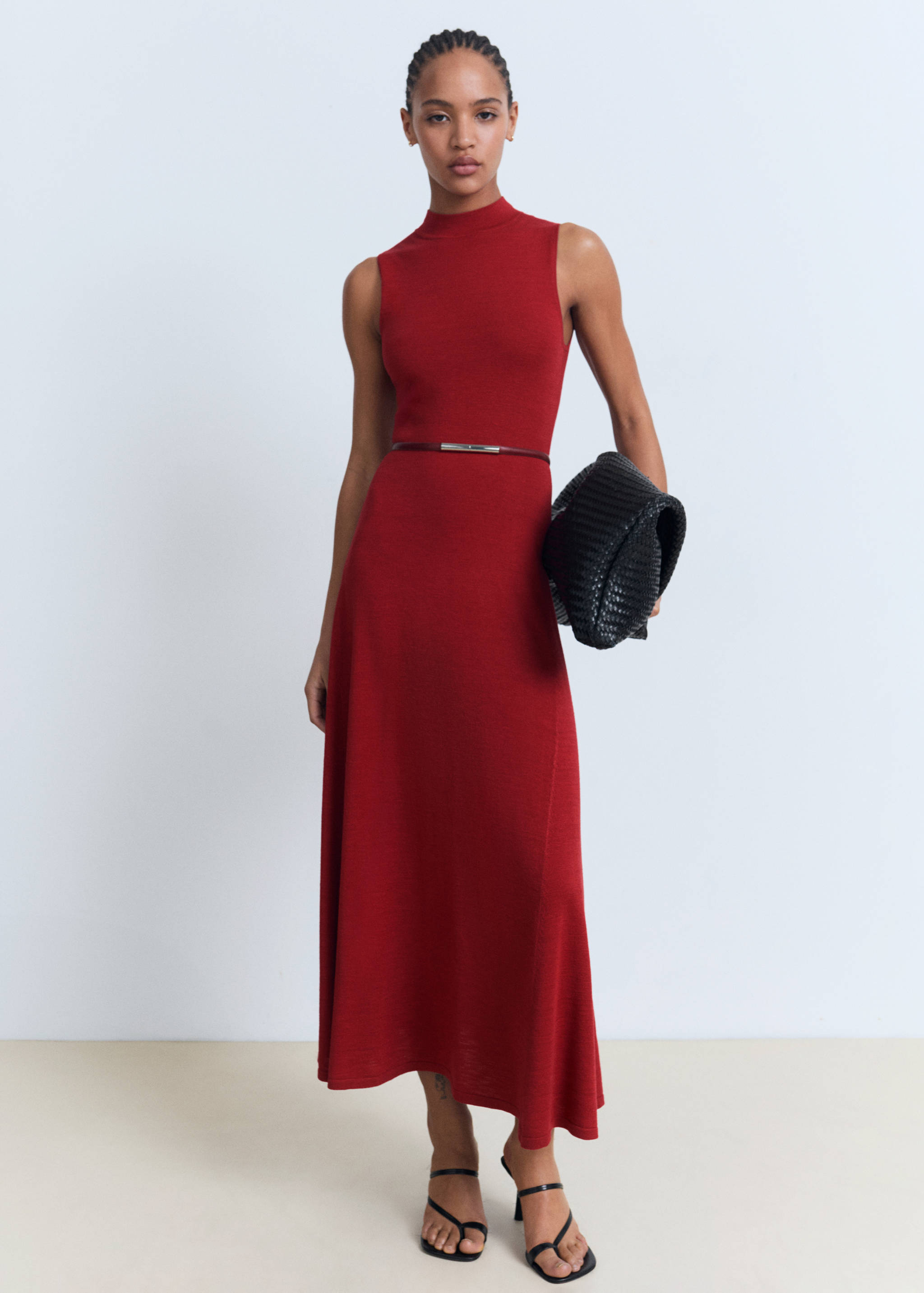 Fine-knit flared dress - General plane