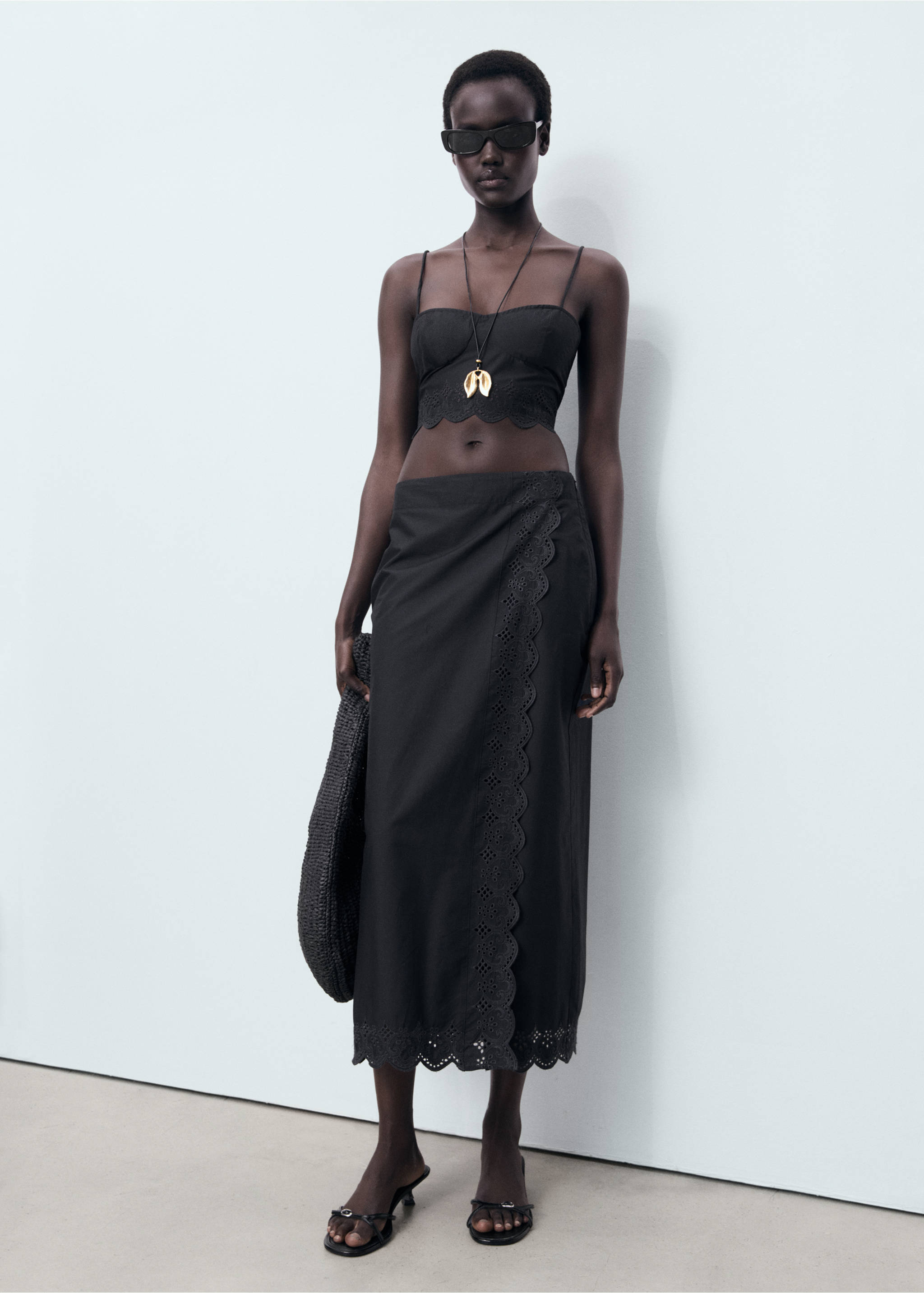 Embroidered cotton skirt - General plane, Black. Ref: 17071187-00.