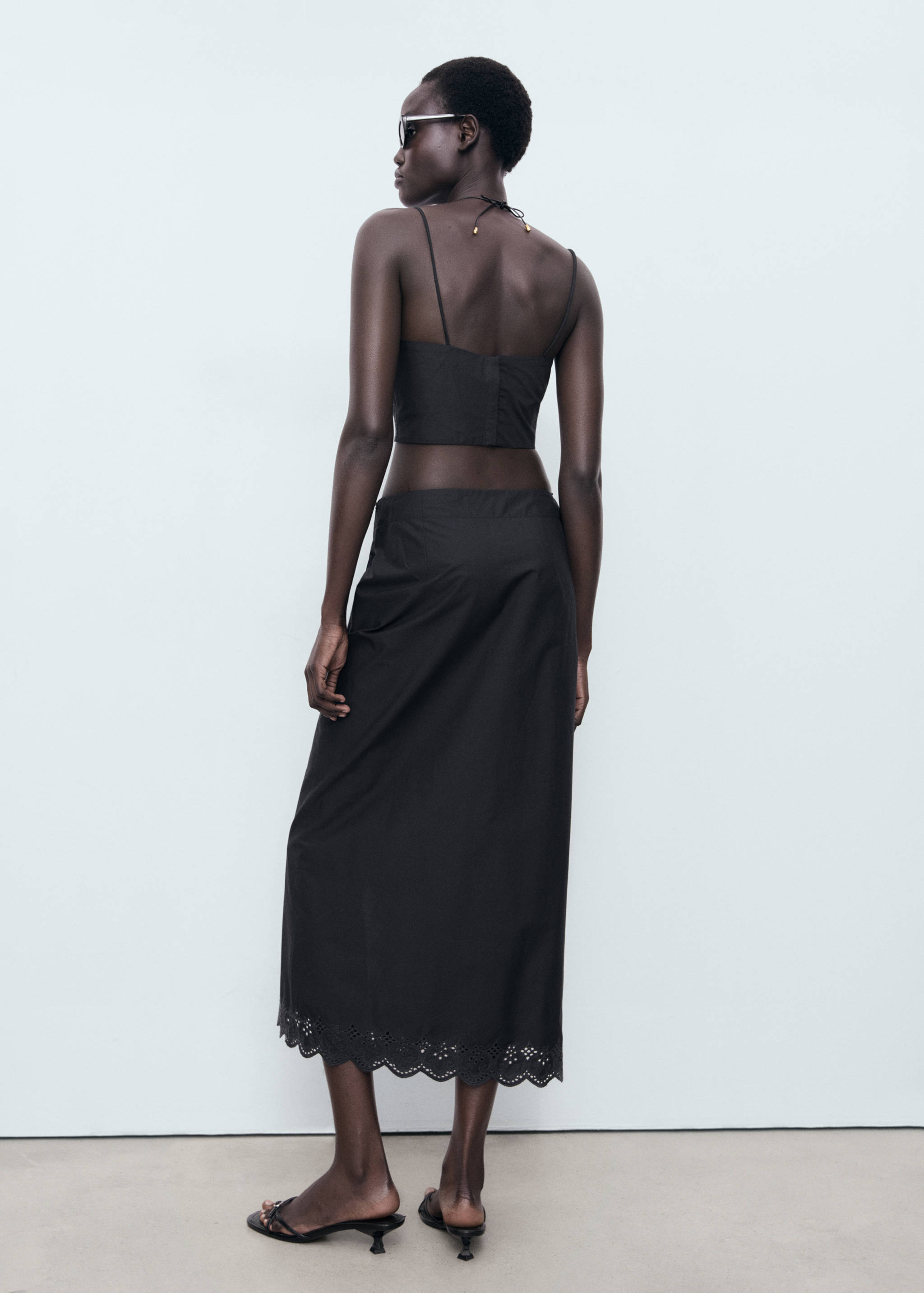 Embroidered cotton skirt - Reverse of the article