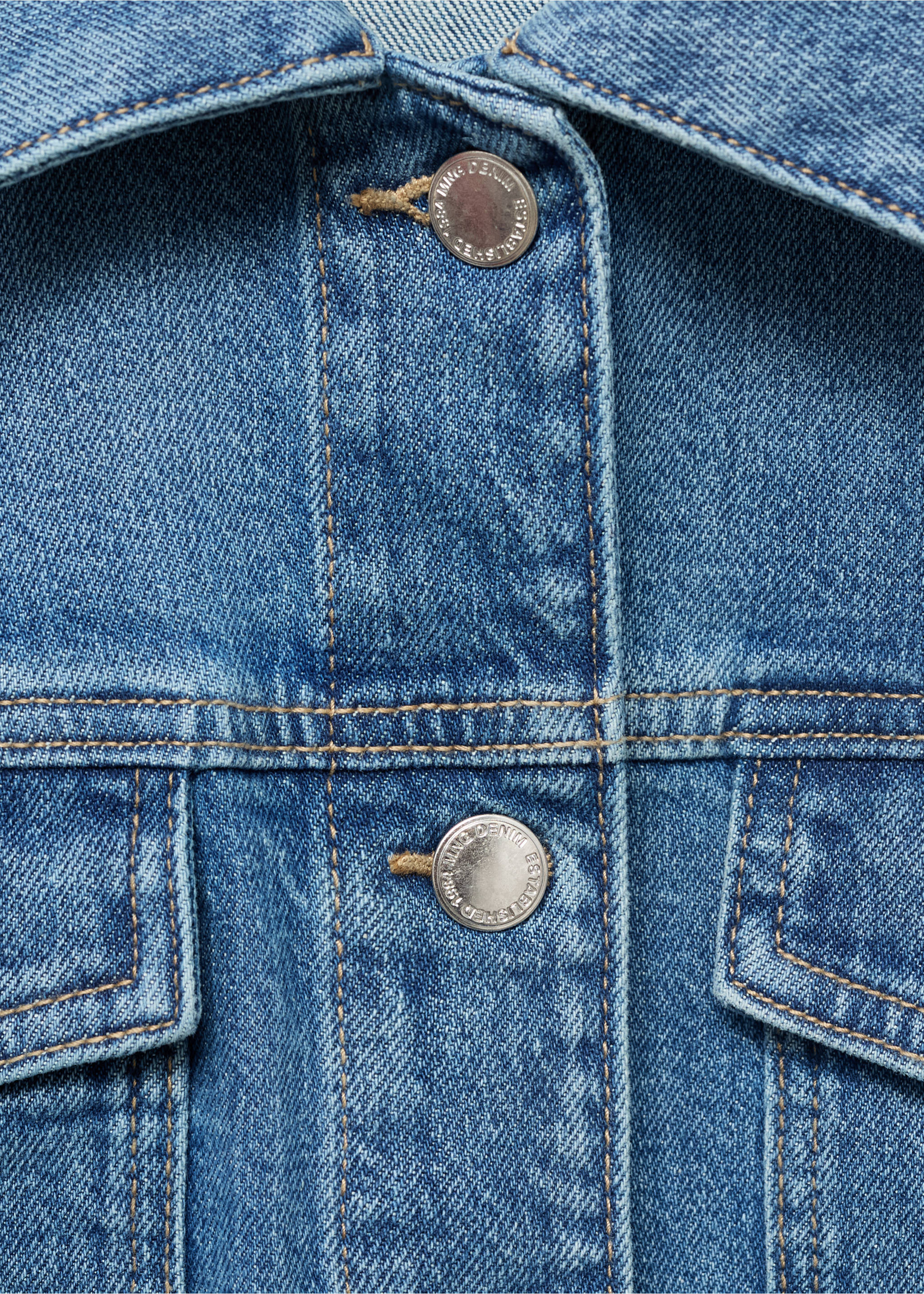 Pockets denim jacket - Details of the article 8, Medium Blue. Ref: 17071190-00.