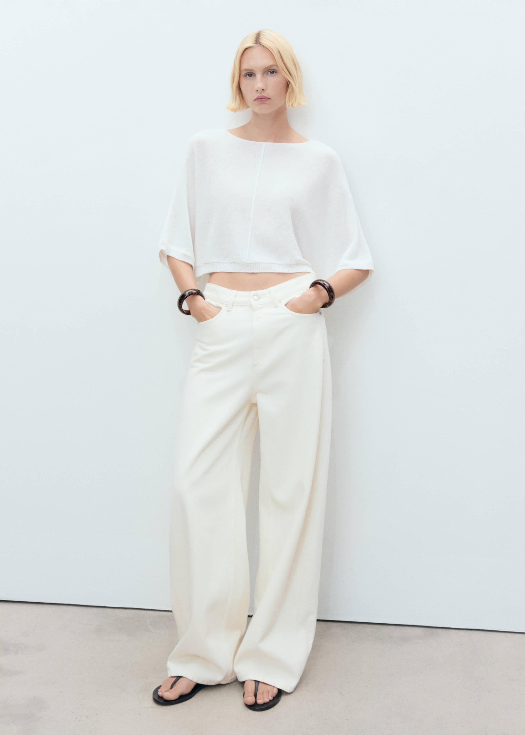 Oversized fine-knit sweater - General plane, White. Ref: 17071194-00.