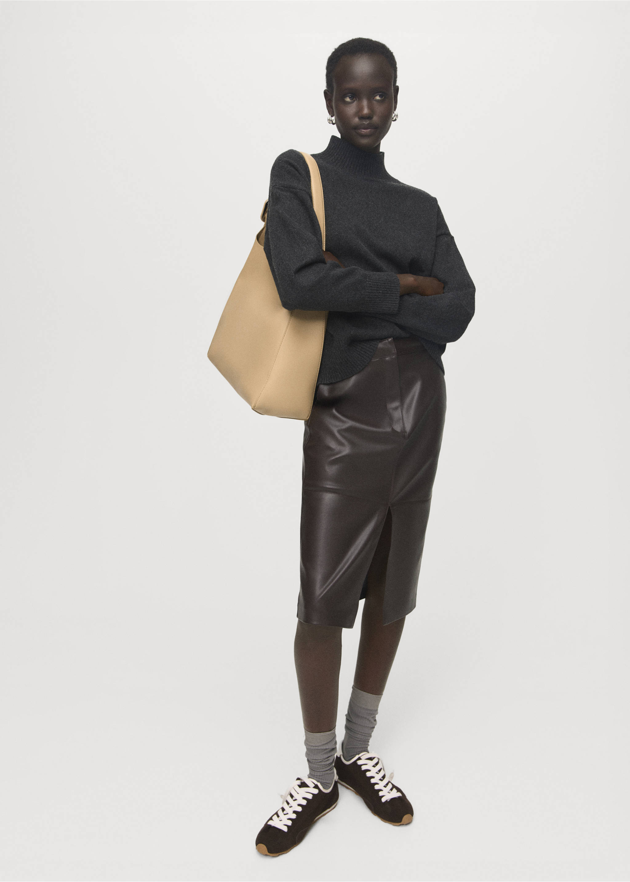 Faux-leather bucket handbag - General plane, Vanilla. Ref: 17071197-00.