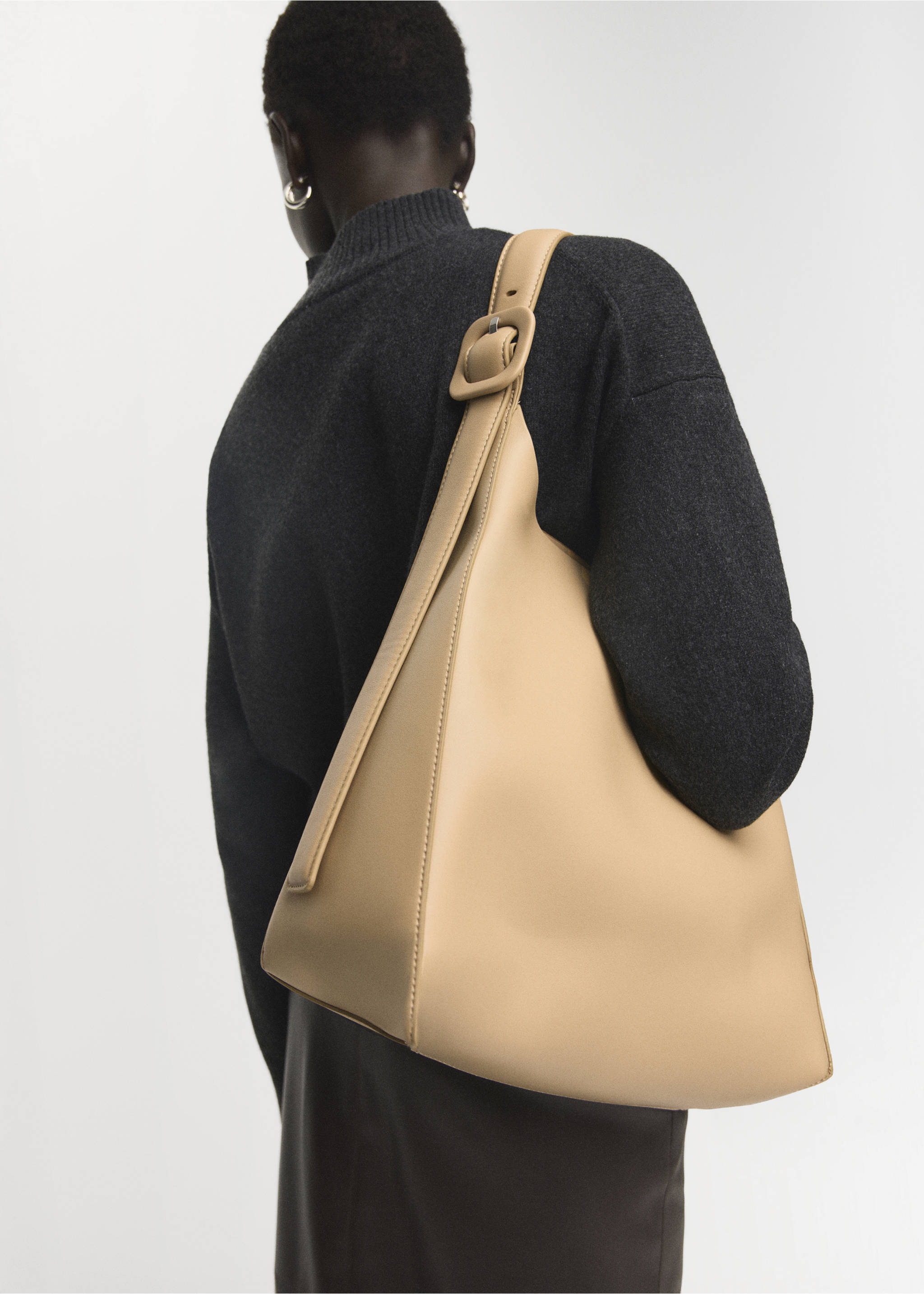 Faux-leather bucket handbag - General plane, Vanilla. Ref: 17071197-00.