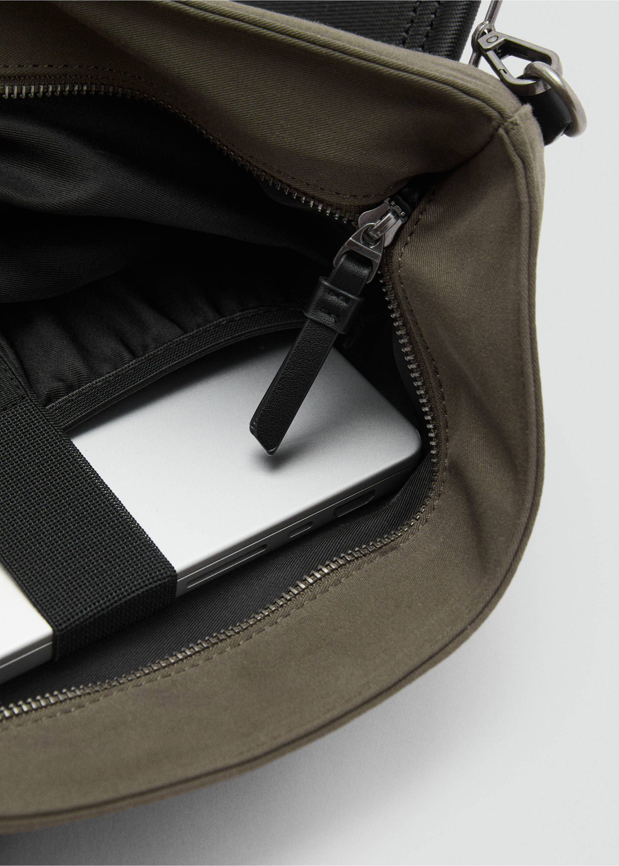 Shopper-Bag mit Henkel - Detail des Artikels 2, Khaki. Ref: 17071200-00.