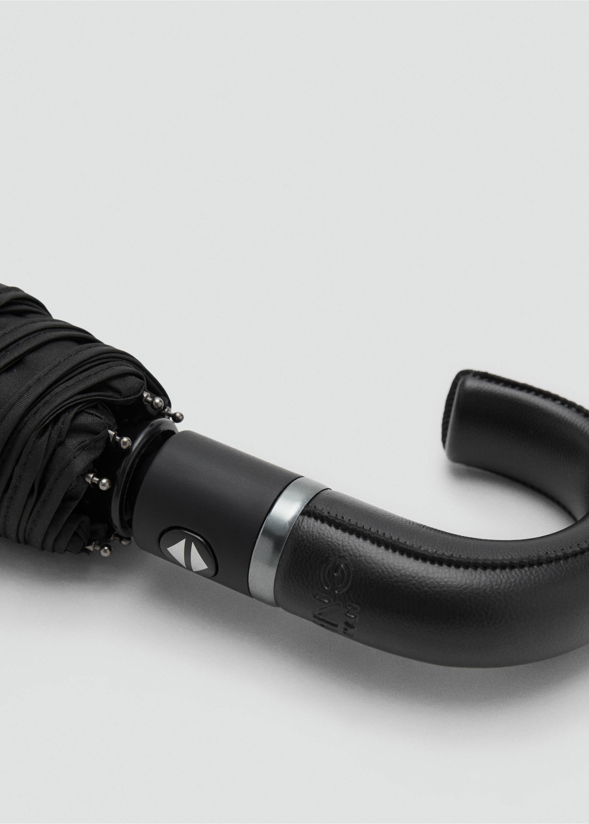 Automatic folding umbrella - Medium plane, Black. Ref: 17071201-00.