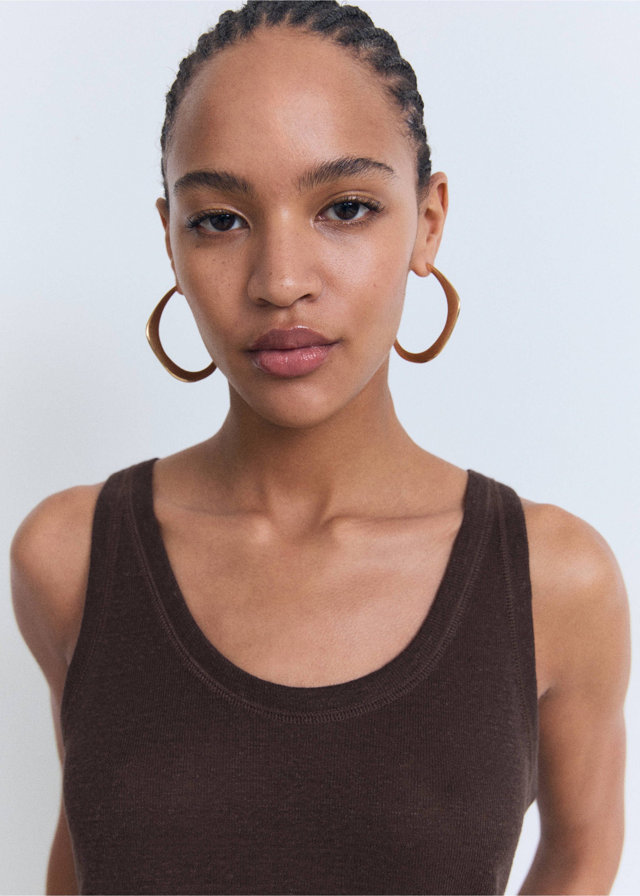 Linen top with sleeves - Details of the article 1, Brown. Ref: 17071204-00.