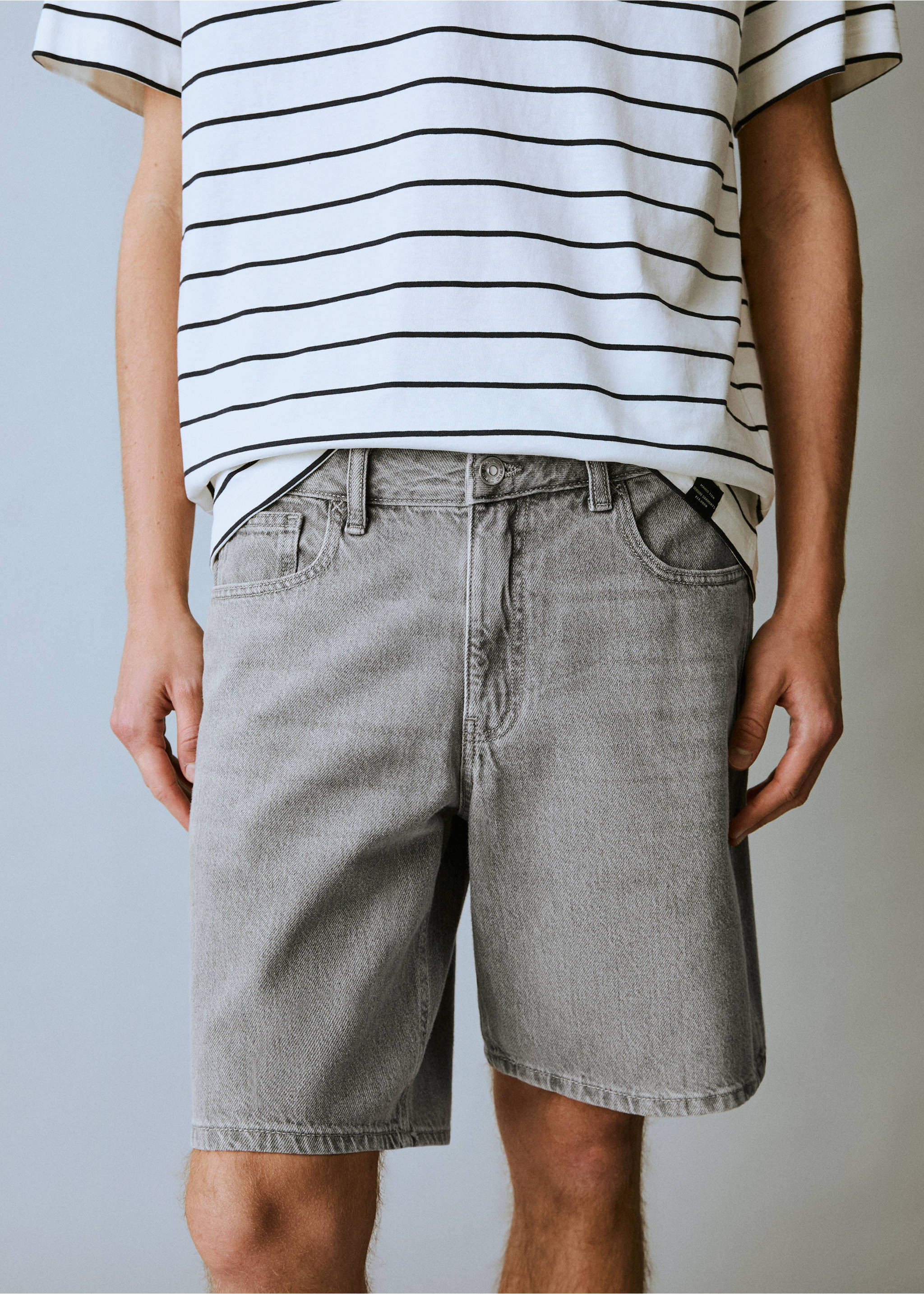 Bermudas denim algodón - Detalle del artículo 1, Gris. Ref: 17071211-00.