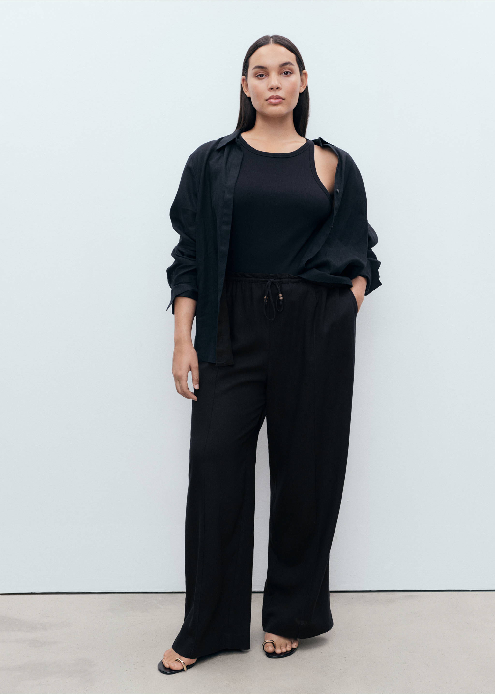 Linen-blend elastic waist trousers - Details of the article 3, Black. Ref: 17071224-00.