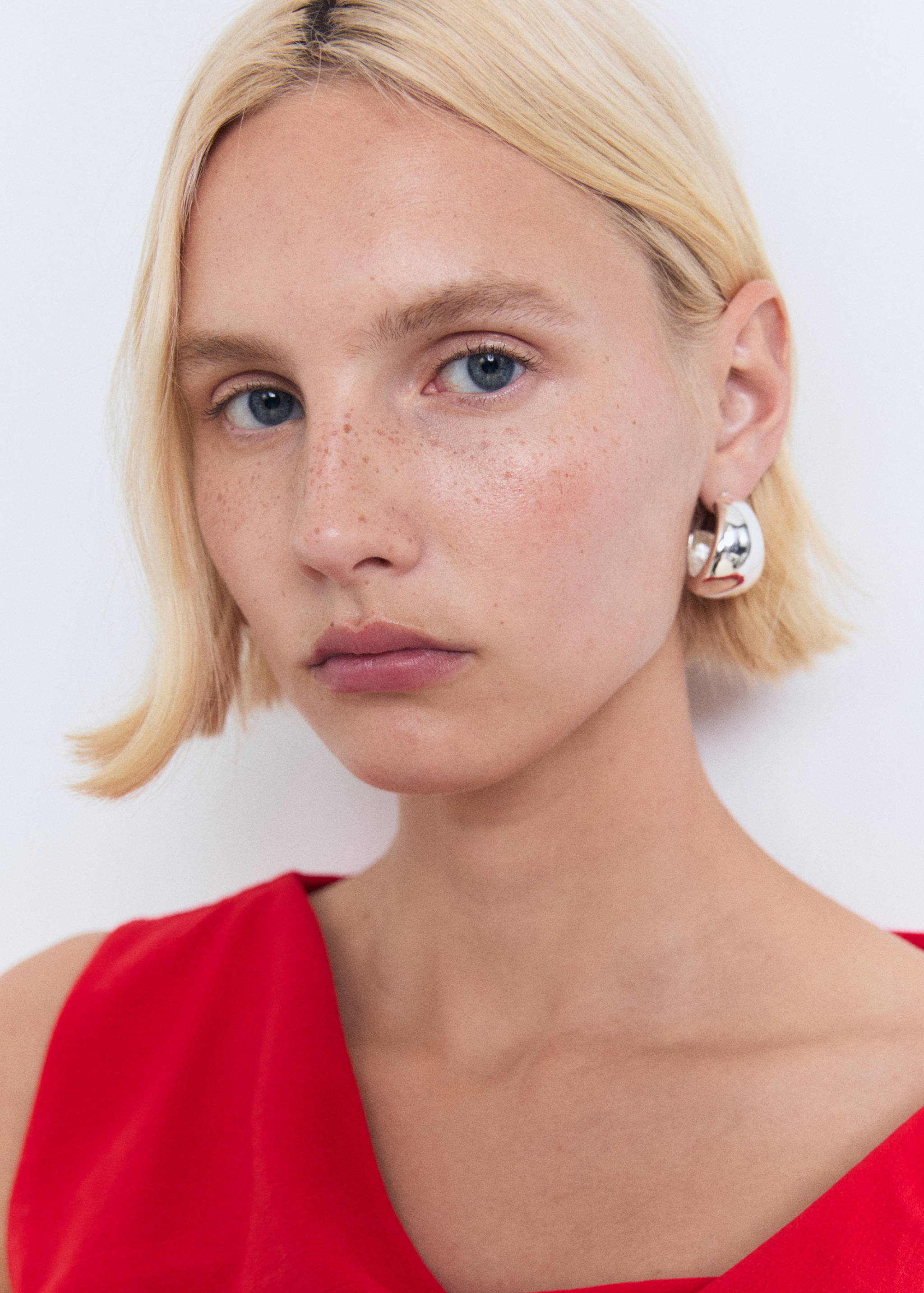 Asymmetrical draped top with straps - Details of the article 1