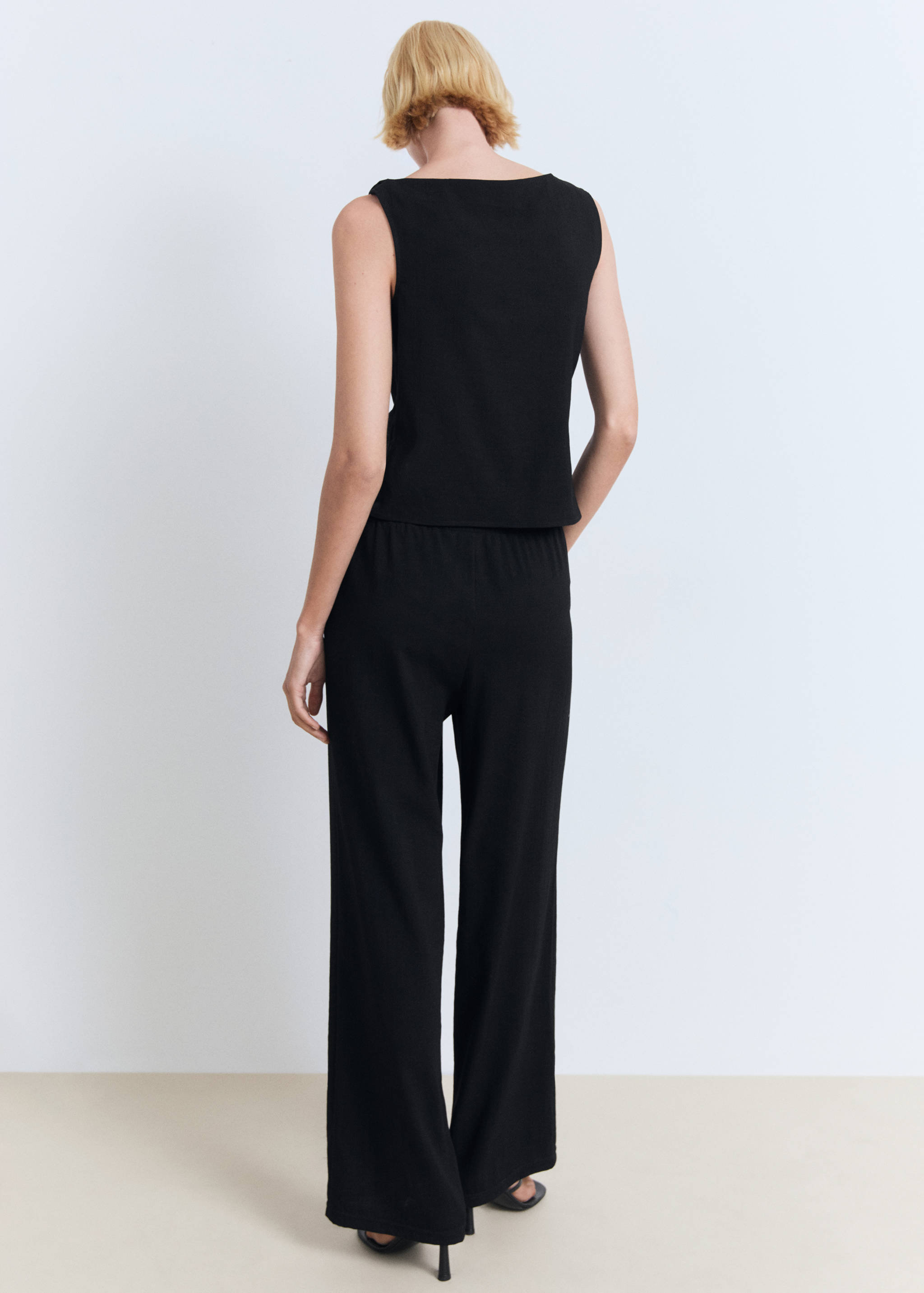Asymmetrical draped top with straps - Reverse of the article