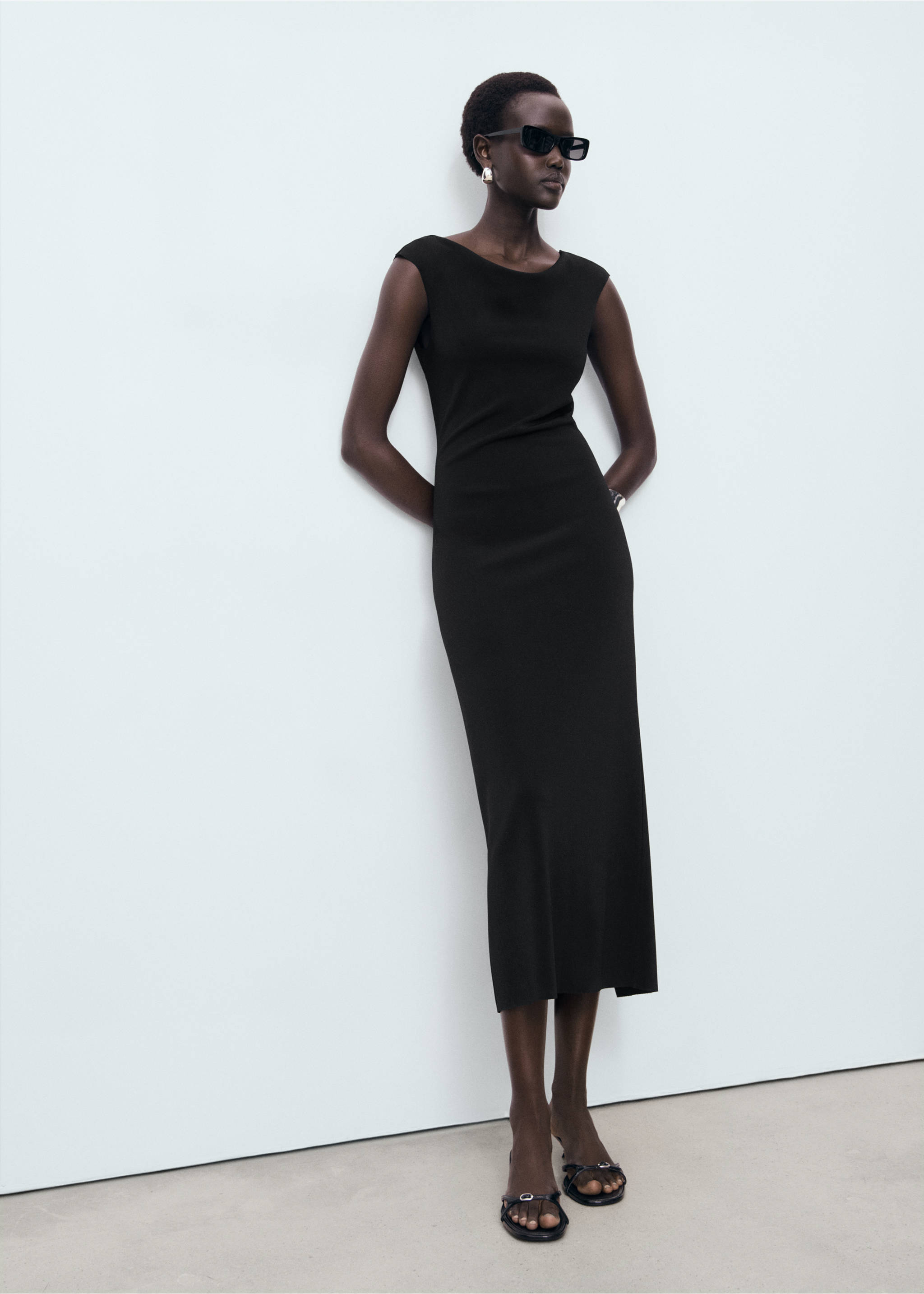 Open back dress - General plane, Black. Ref: 17071235-00.